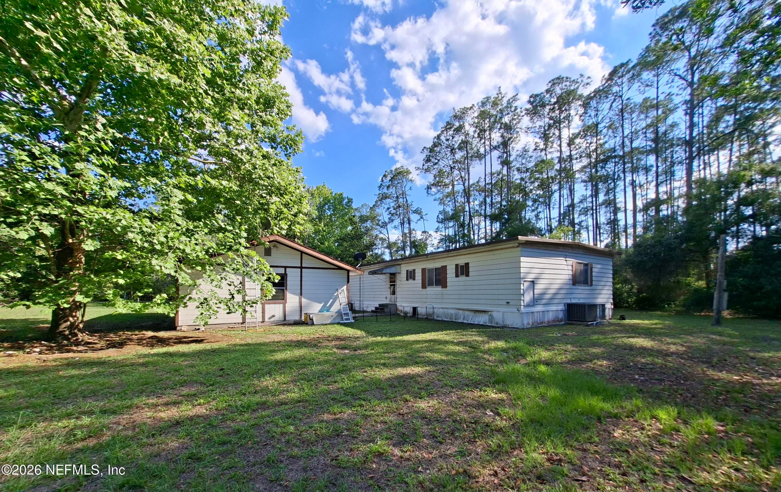 Photo 3 of 204 SEMINOLE Trail, Georgetown, FL 32139
