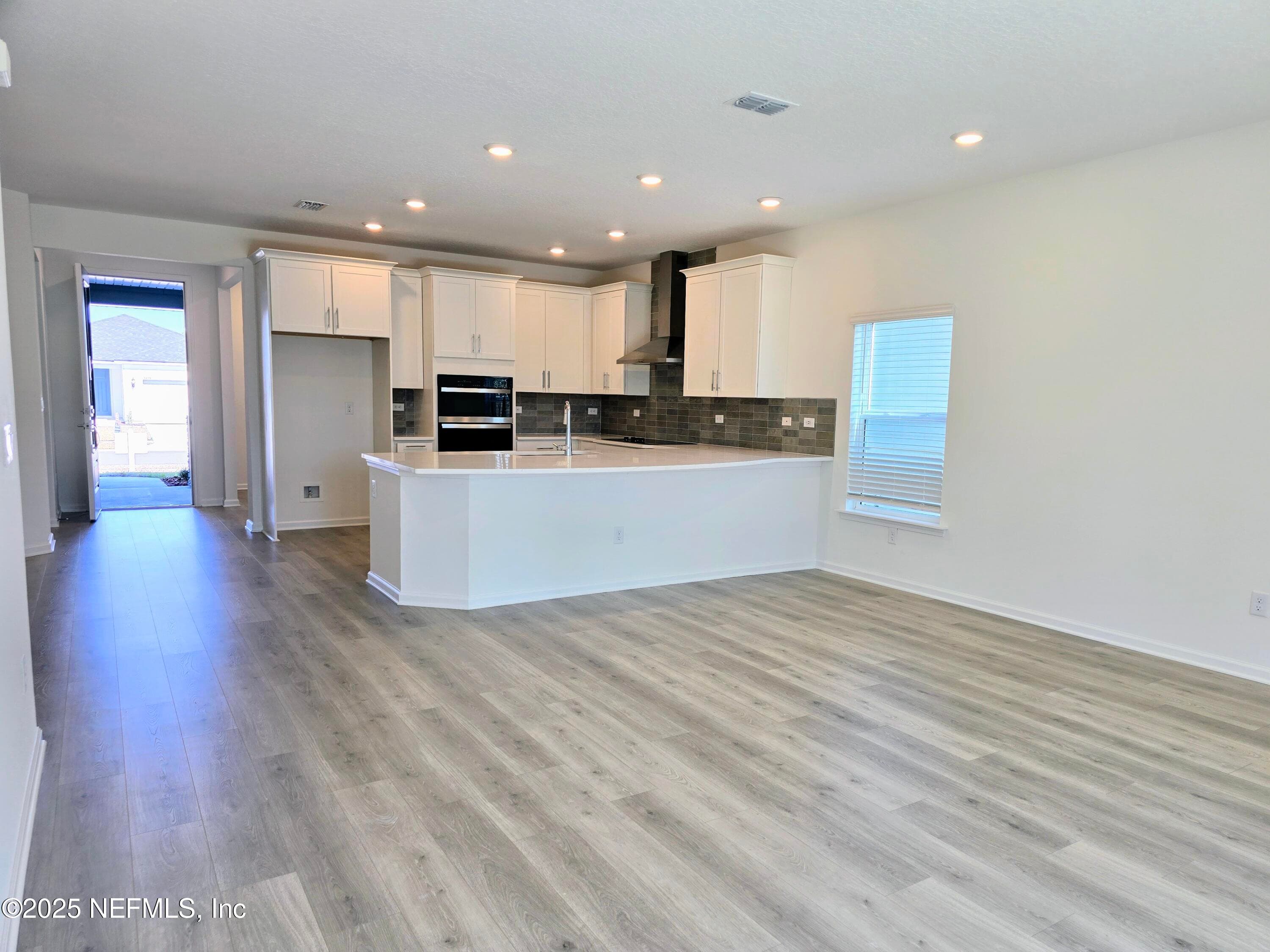Photo 4 of 3948 HOLSTEIN Way, Green Cove Springs, FL 32043