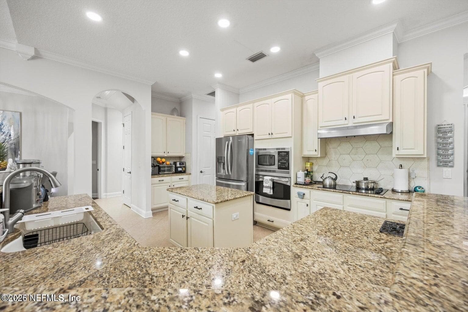 Photo 12 of 552 SADDLESTONE Drive, St. Johns, FL 32259