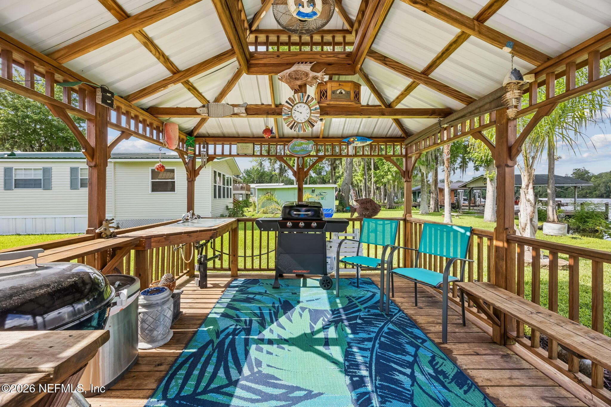 Running Water And Sink — 329 PARADISE Circle, Satsuma, FL 32189