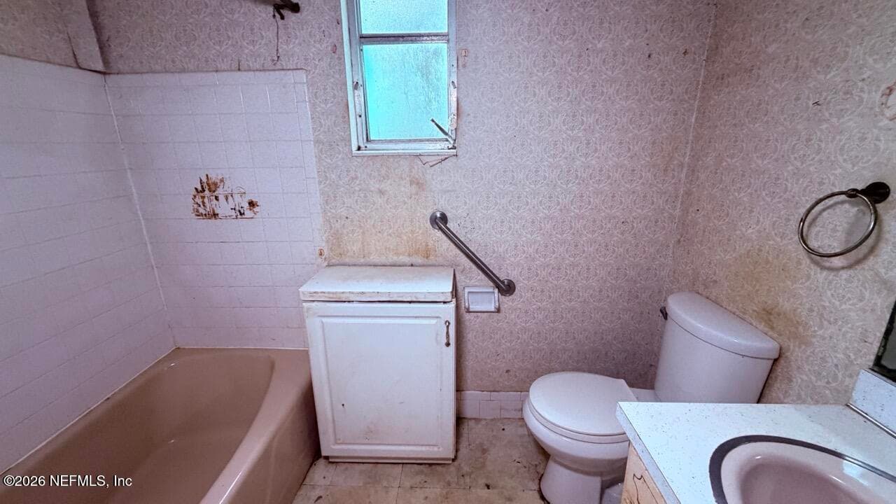 Photo 13 of 10384 PINEHURST Drive, Jacksonville, FL 32218