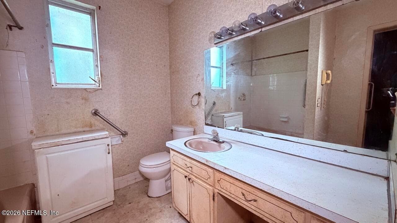 Photo 11 of 10384 PINEHURST Drive, Jacksonville, FL 32218