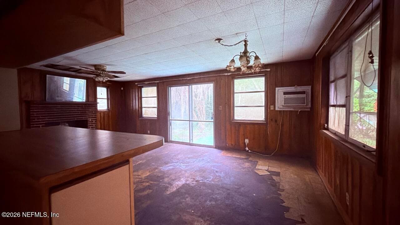 Photo 9 of 10384 PINEHURST Drive, Jacksonville, FL 32218