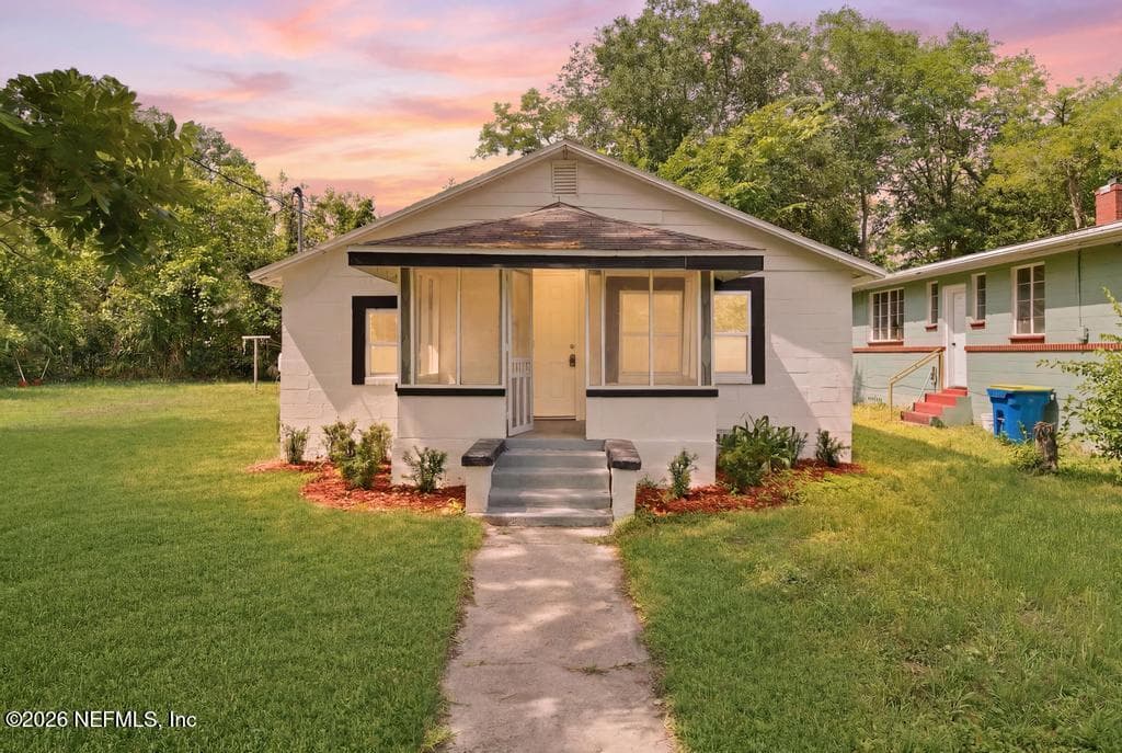Photo 2 of 1823 W 44TH Street, Jacksonville, FL 32209