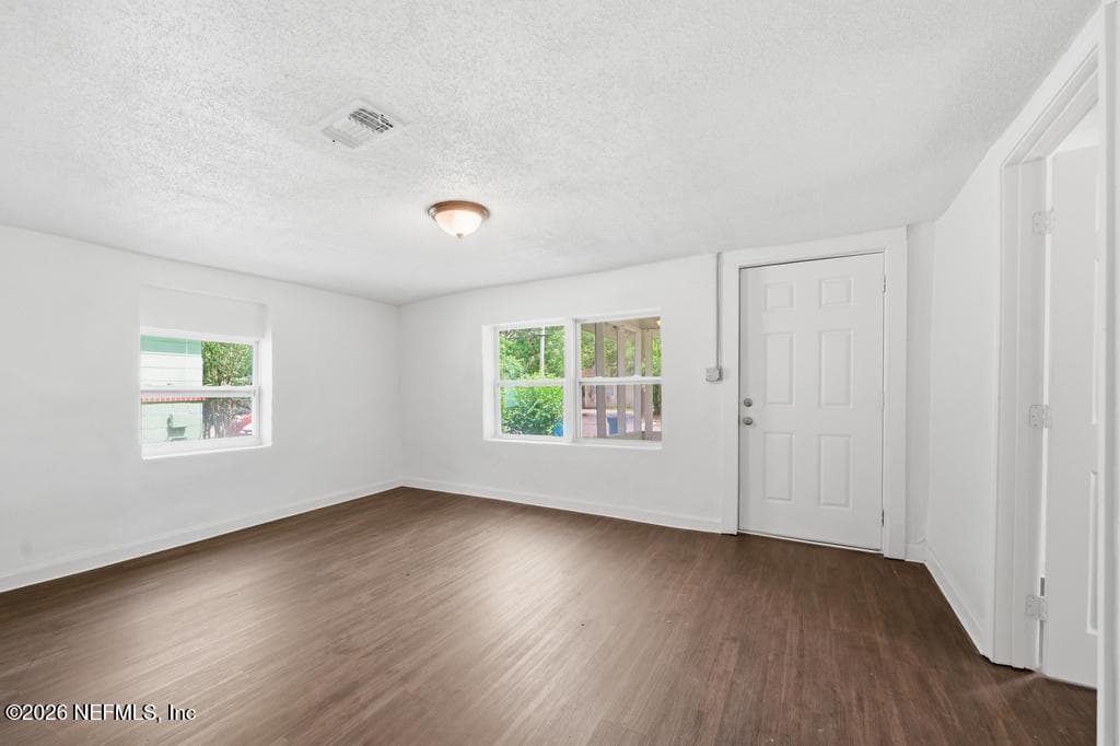 Photo 4 of 1823 W 44TH Street, Jacksonville, FL 32209