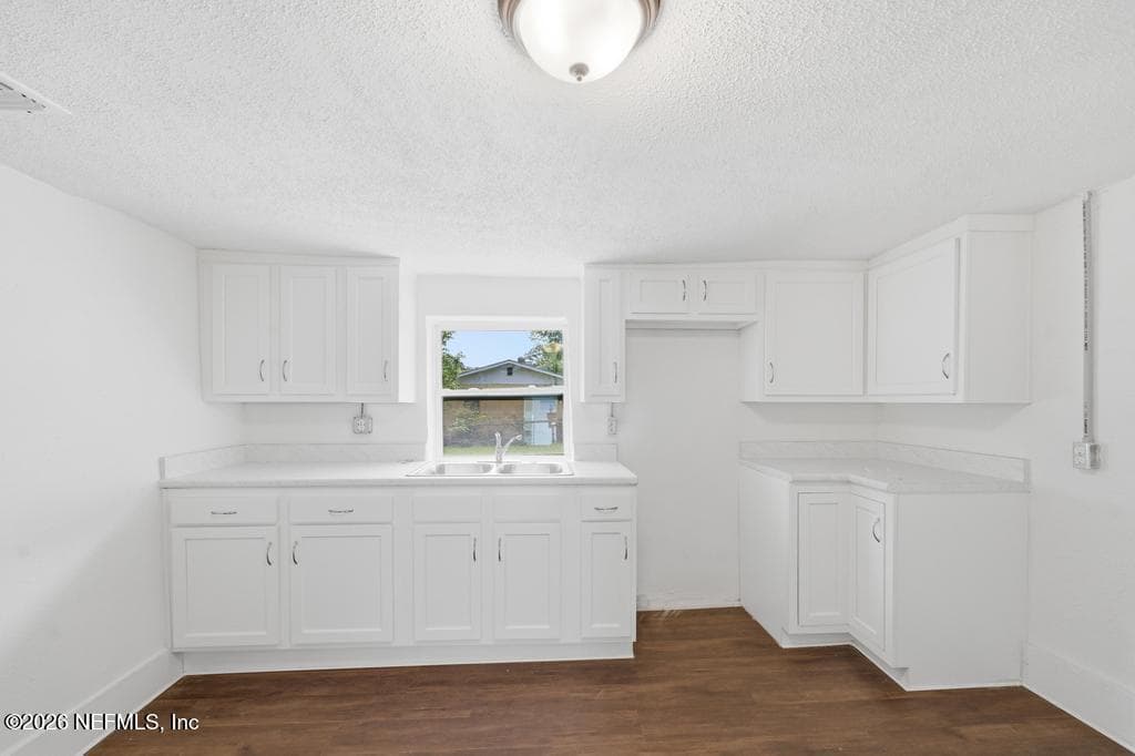 Photo 7 of 1823 W 44TH Street, Jacksonville, FL 32209