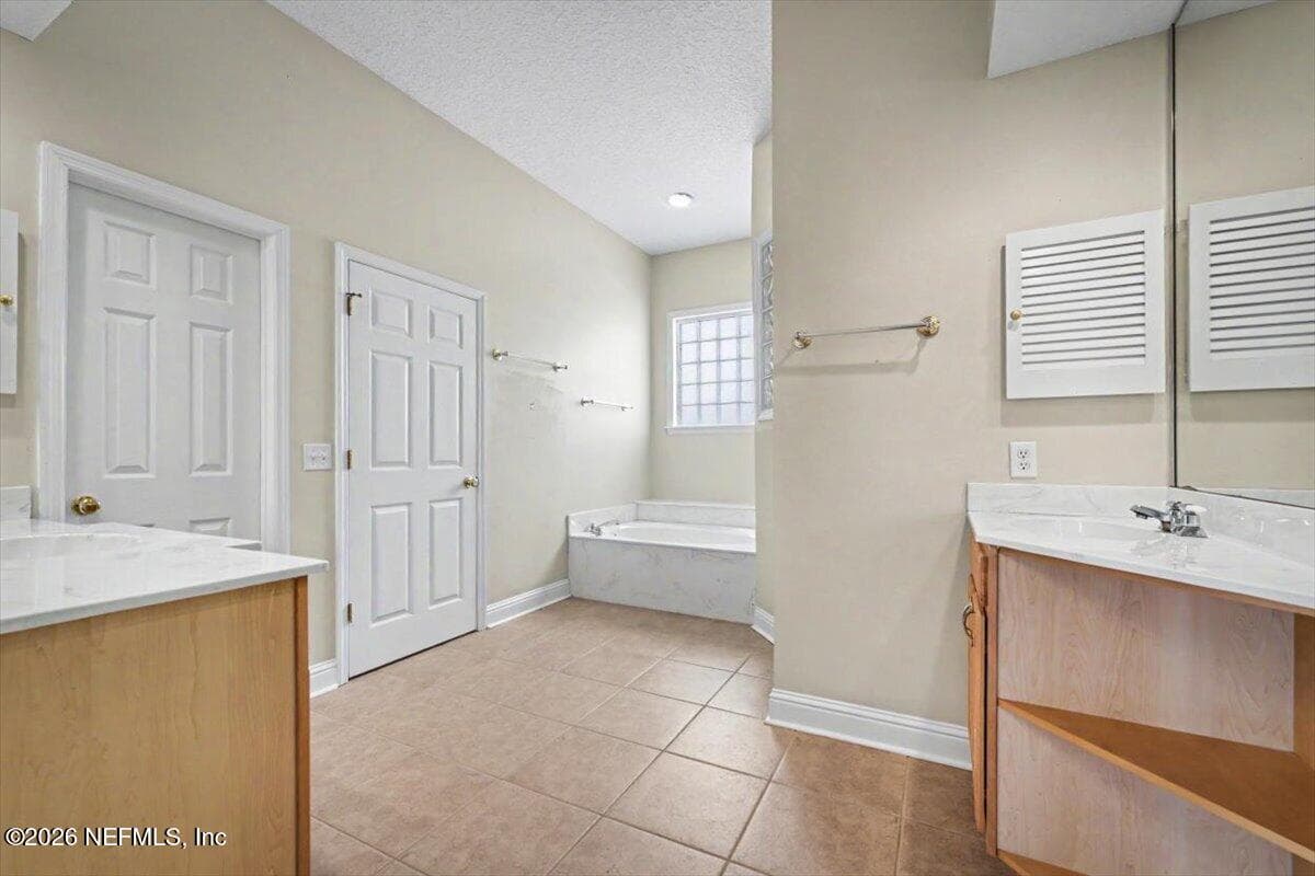 Photo 33 of 4422 TIDEVIEW Drive, Jacksonville, FL 32250
