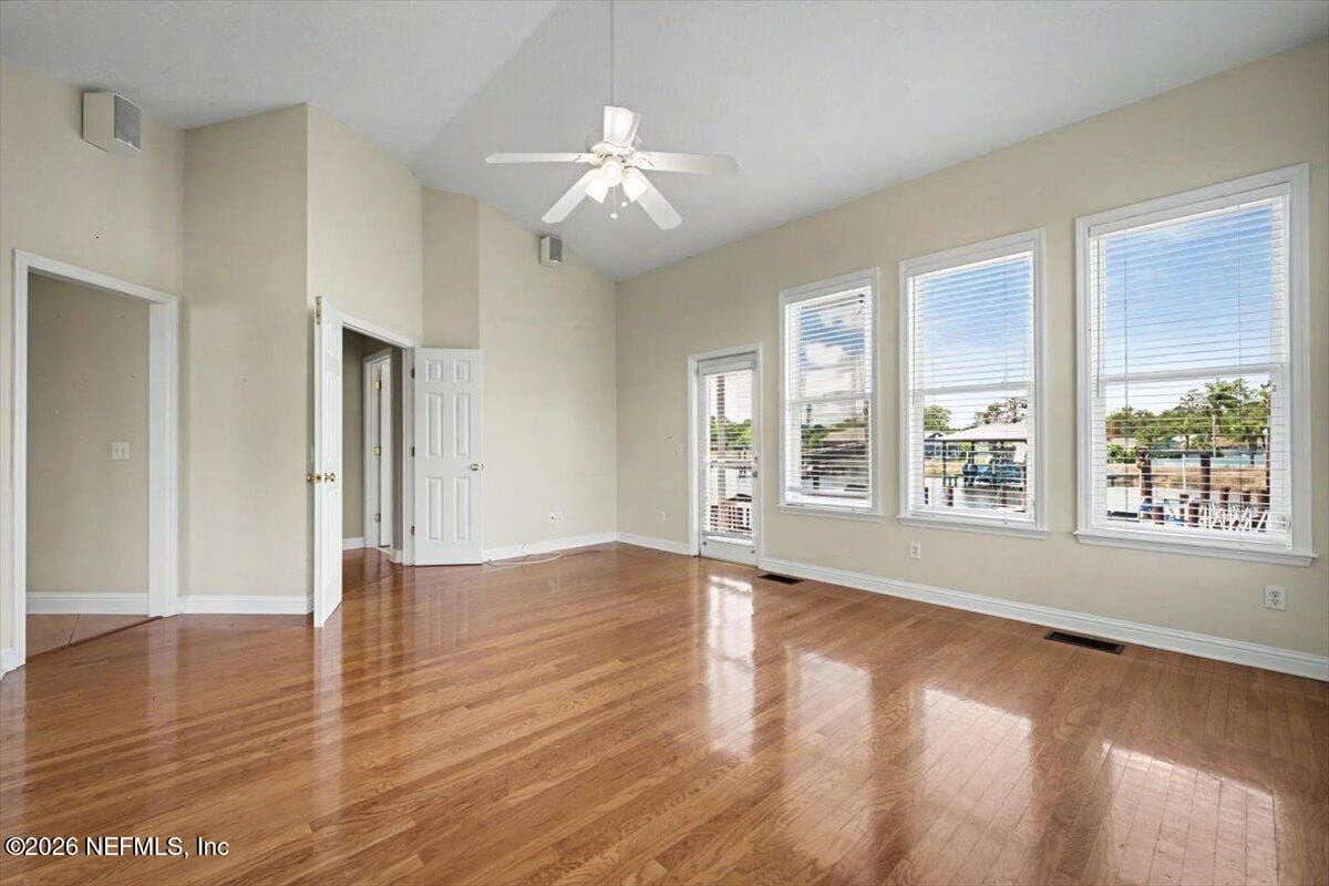 Photo 32 of 4422 TIDEVIEW Drive, Jacksonville, FL 32250