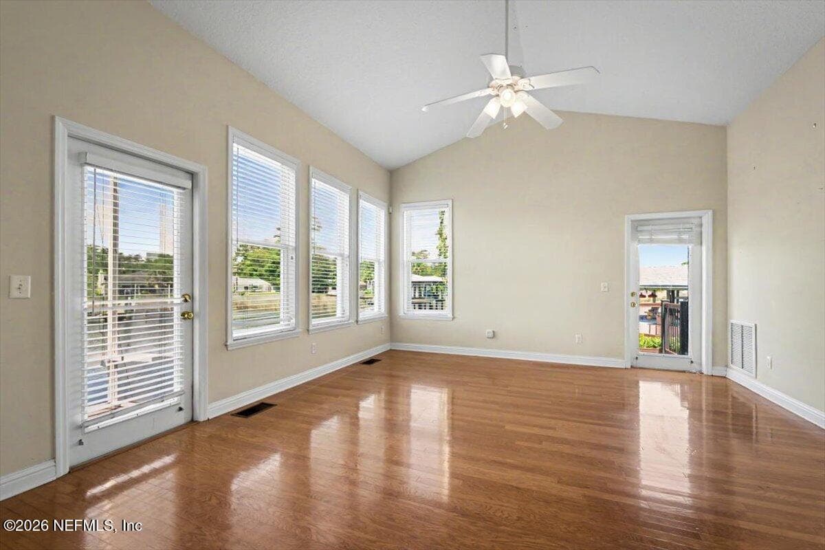Photo 29 of 4422 TIDEVIEW Drive, Jacksonville, FL 32250