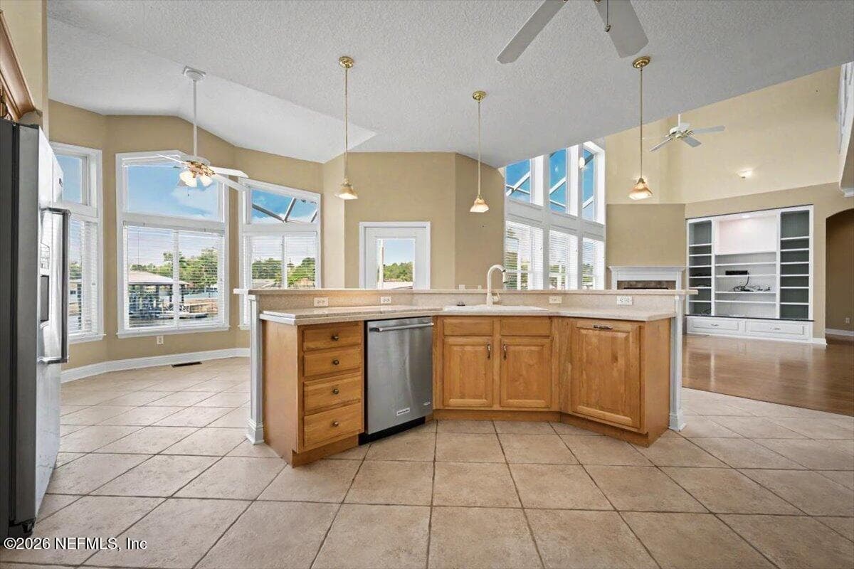 Photo 22 of 4422 TIDEVIEW Drive, Jacksonville, FL 32250