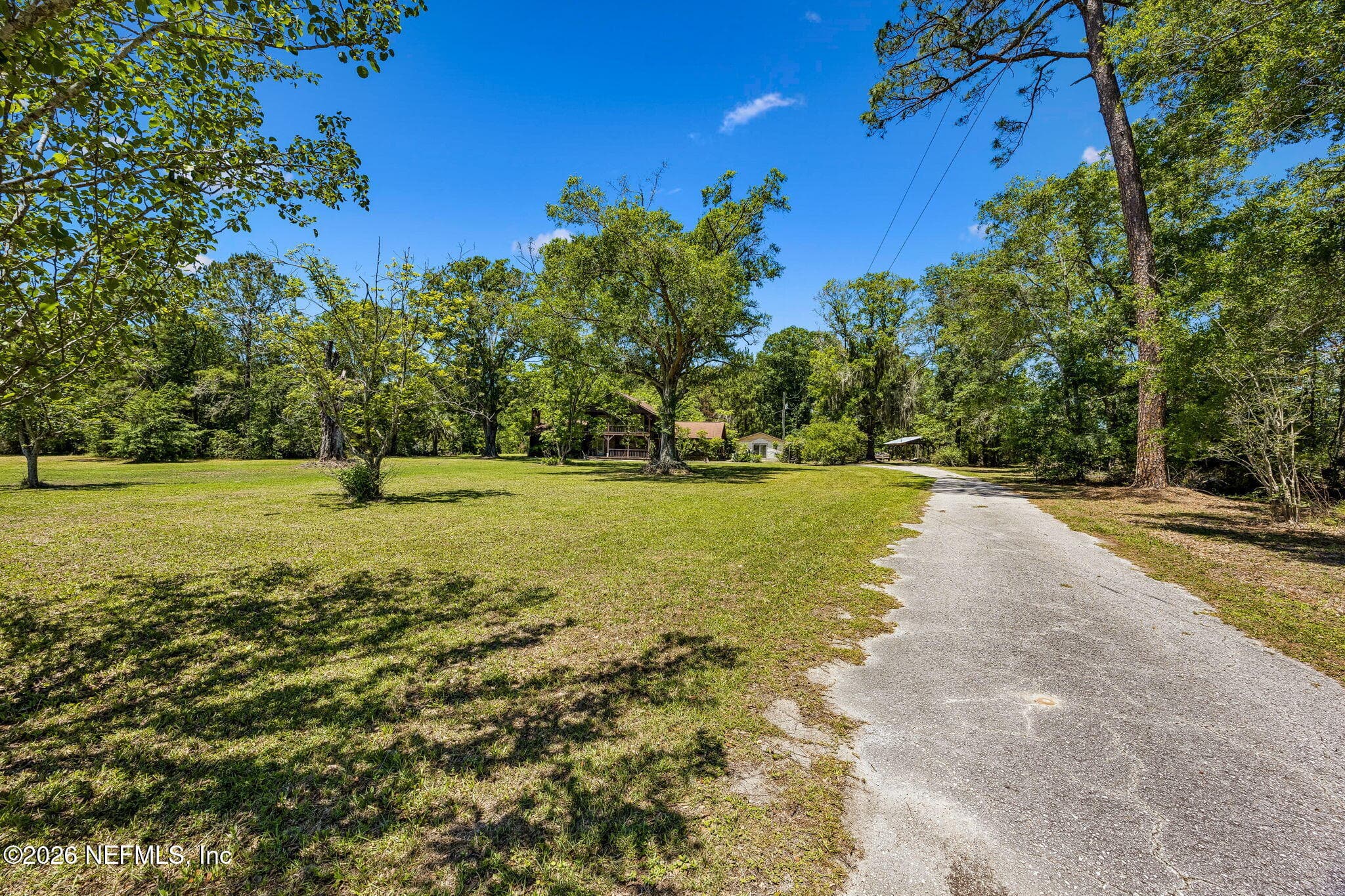Photo 4 of 5622 COUNTY ROAD 229, Glen St. Mary, FL 32040