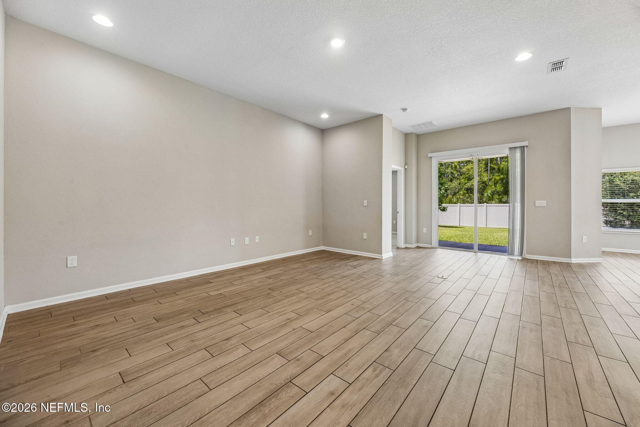 Photo 7 of 65908 EDGEWATER Drive, Yulee, FL 32097
