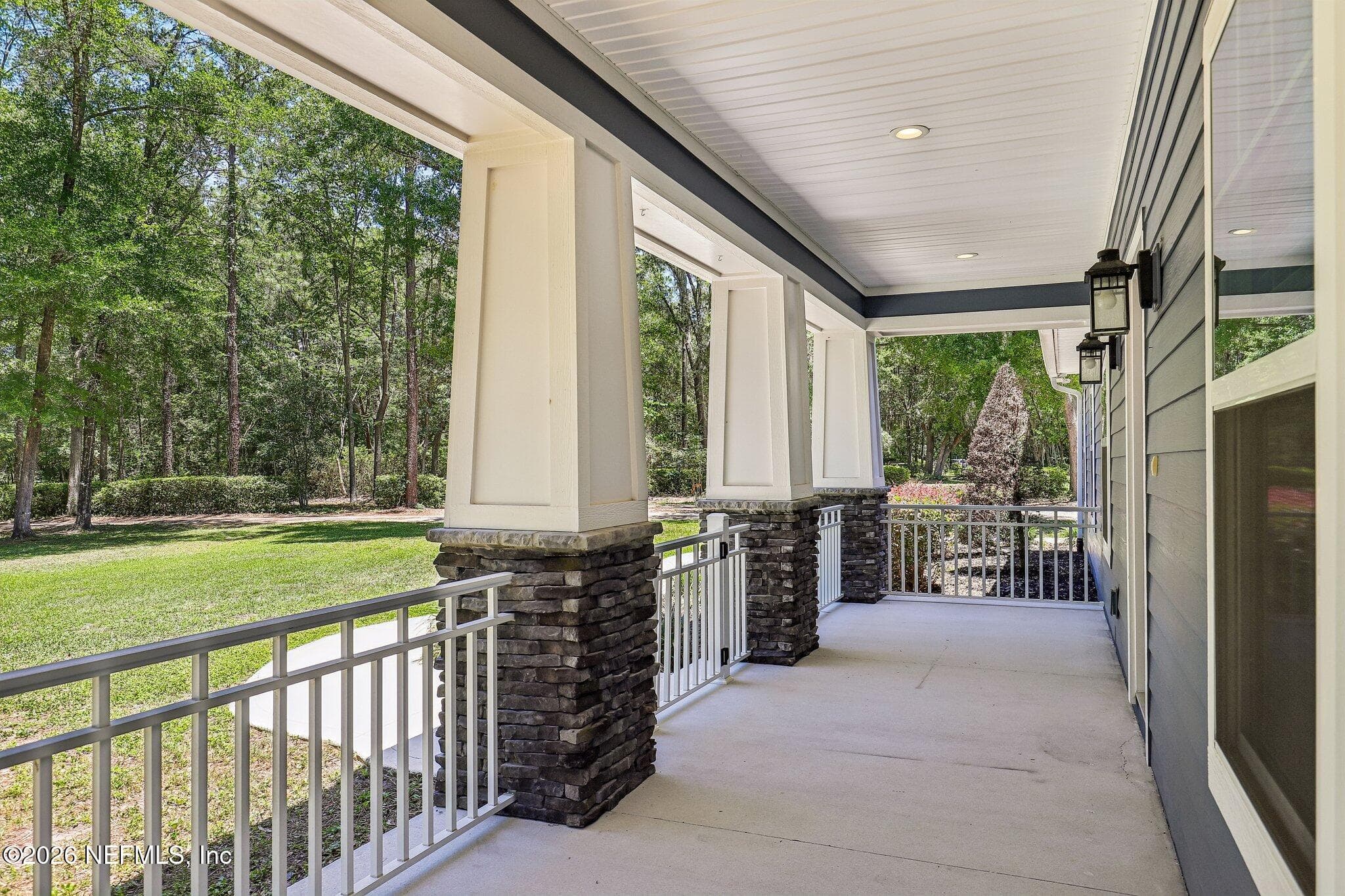 Photo 11 of 552 ARTHUR MOORE Drive, Green Cove Springs, FL 32043