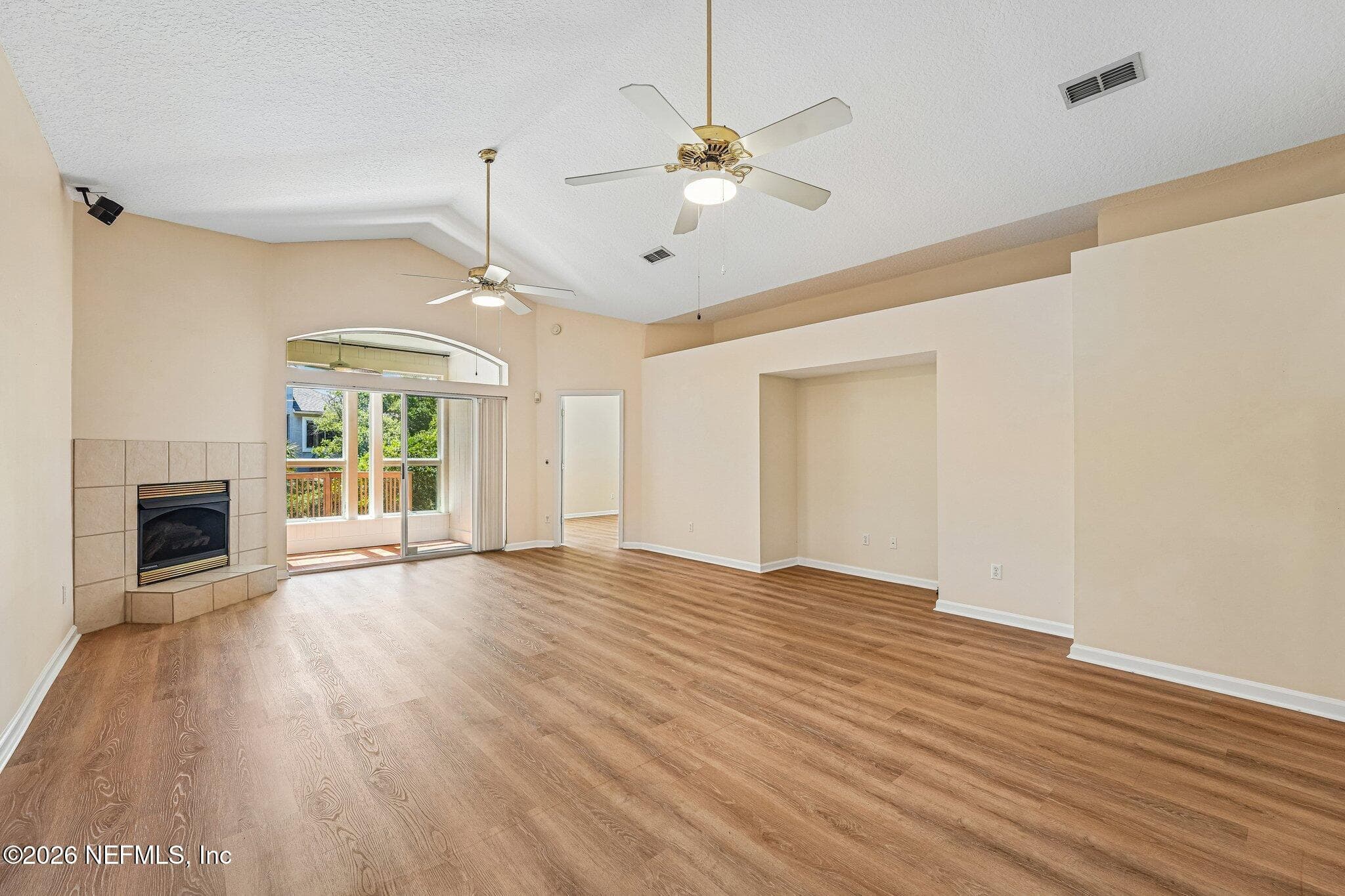 Very Large, Open Living and Dining Areas w/Entertainment Niche, LVP Flooring — 212 SALT GRASS Court, Ponte Vedra Beach, FL 32082