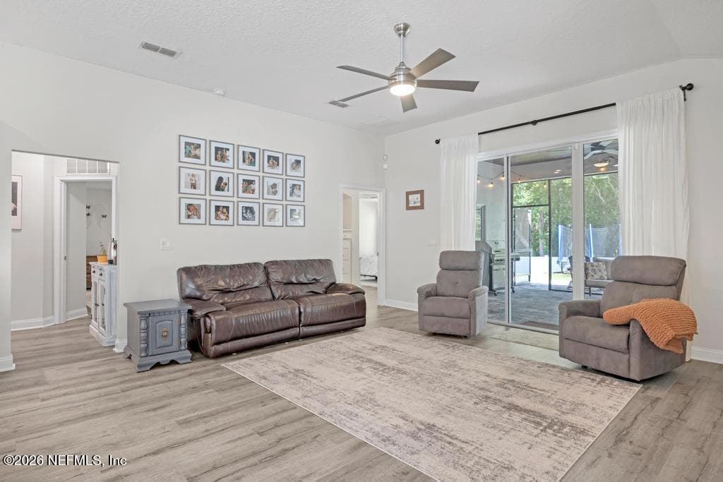 Photo 22 of 14318 MILLHOPPER Road, Jacksonville, FL 32258