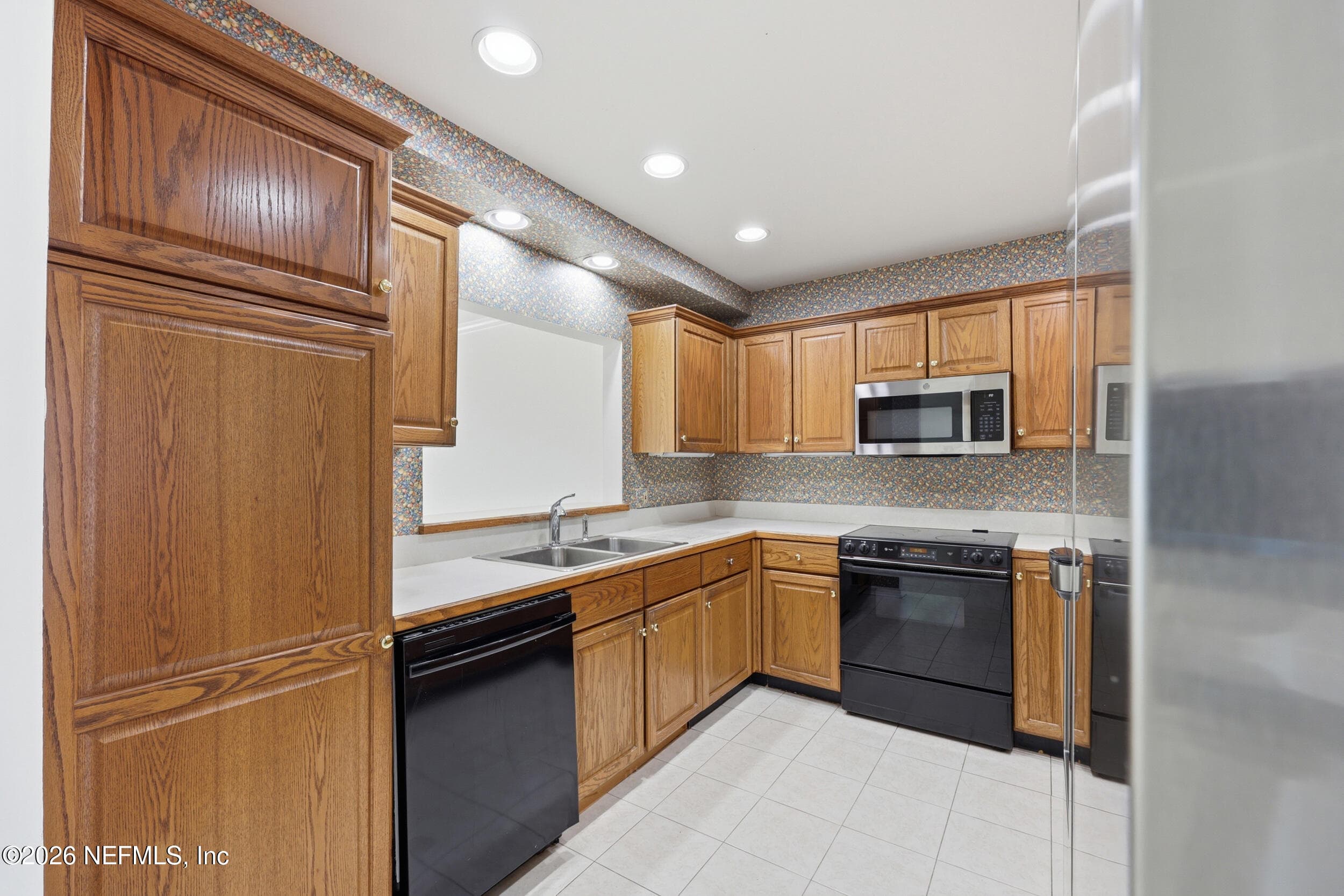 Photo 14 of 701 BEACH Avenue 201, Atlantic Beach, FL 32233