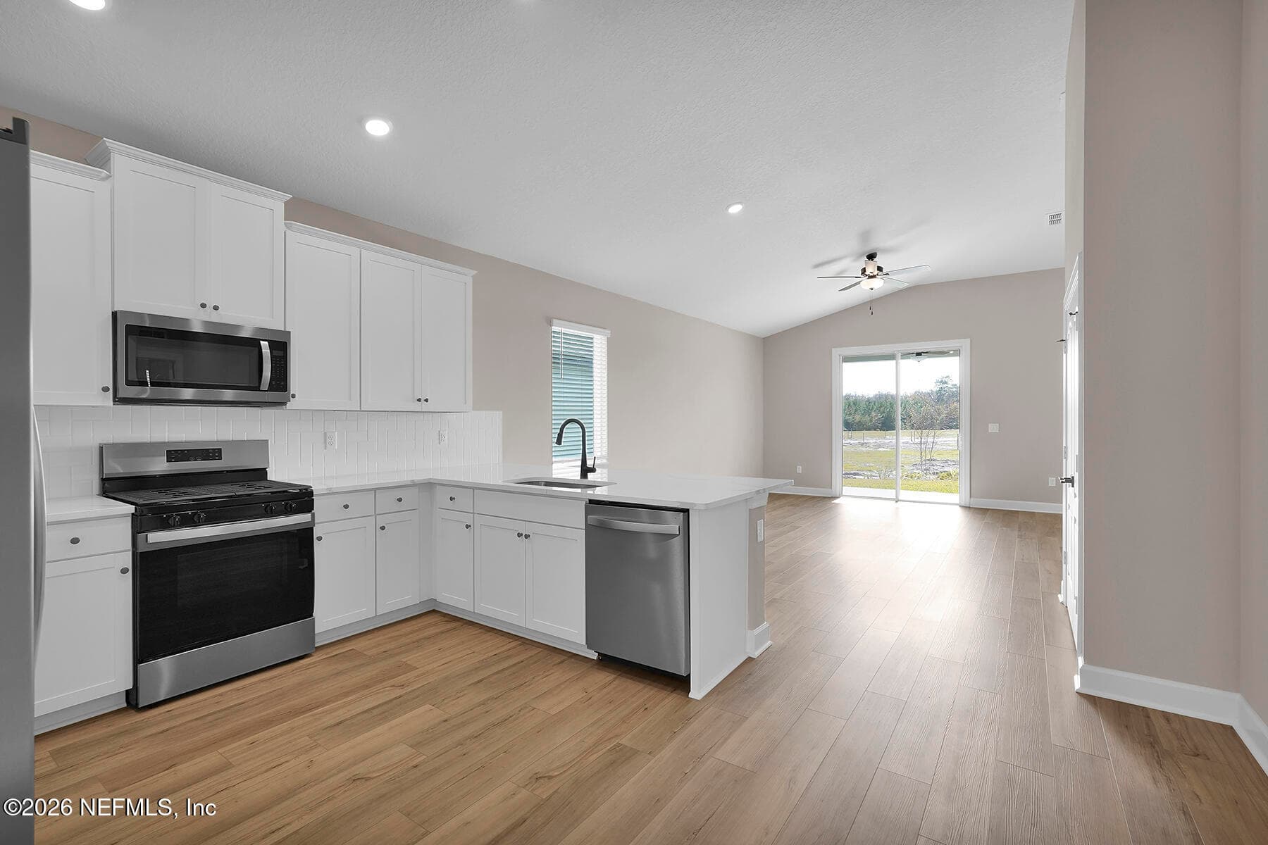 Photo 7 of 15916 DELICATE ARCH Avenue, Jacksonville, FL 32234