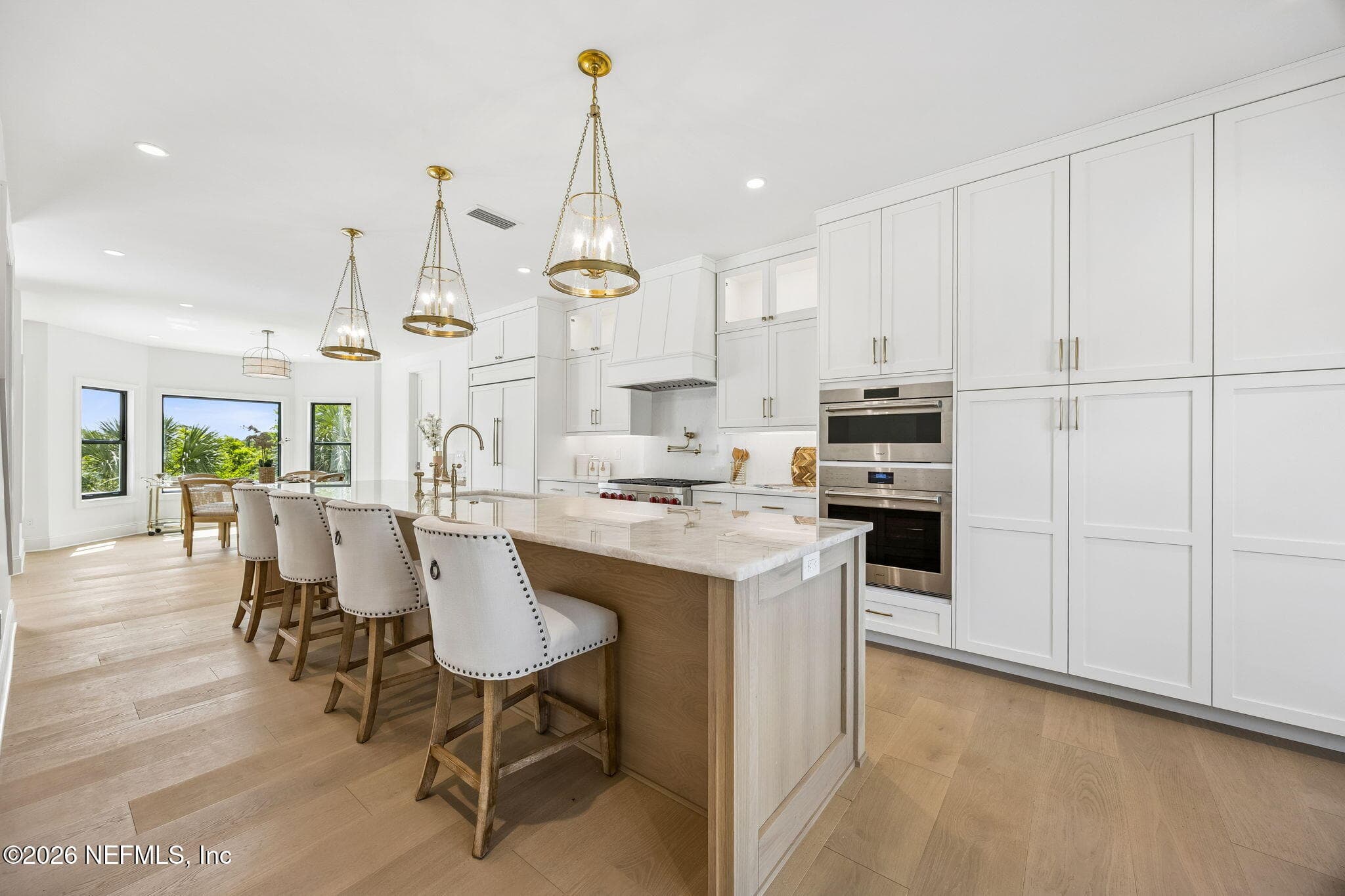 Stunning custom cabinets, island that seats up to 8 — 730 PONTE VEDRA Boulevard, Ponte Vedra Beach, FL 32082