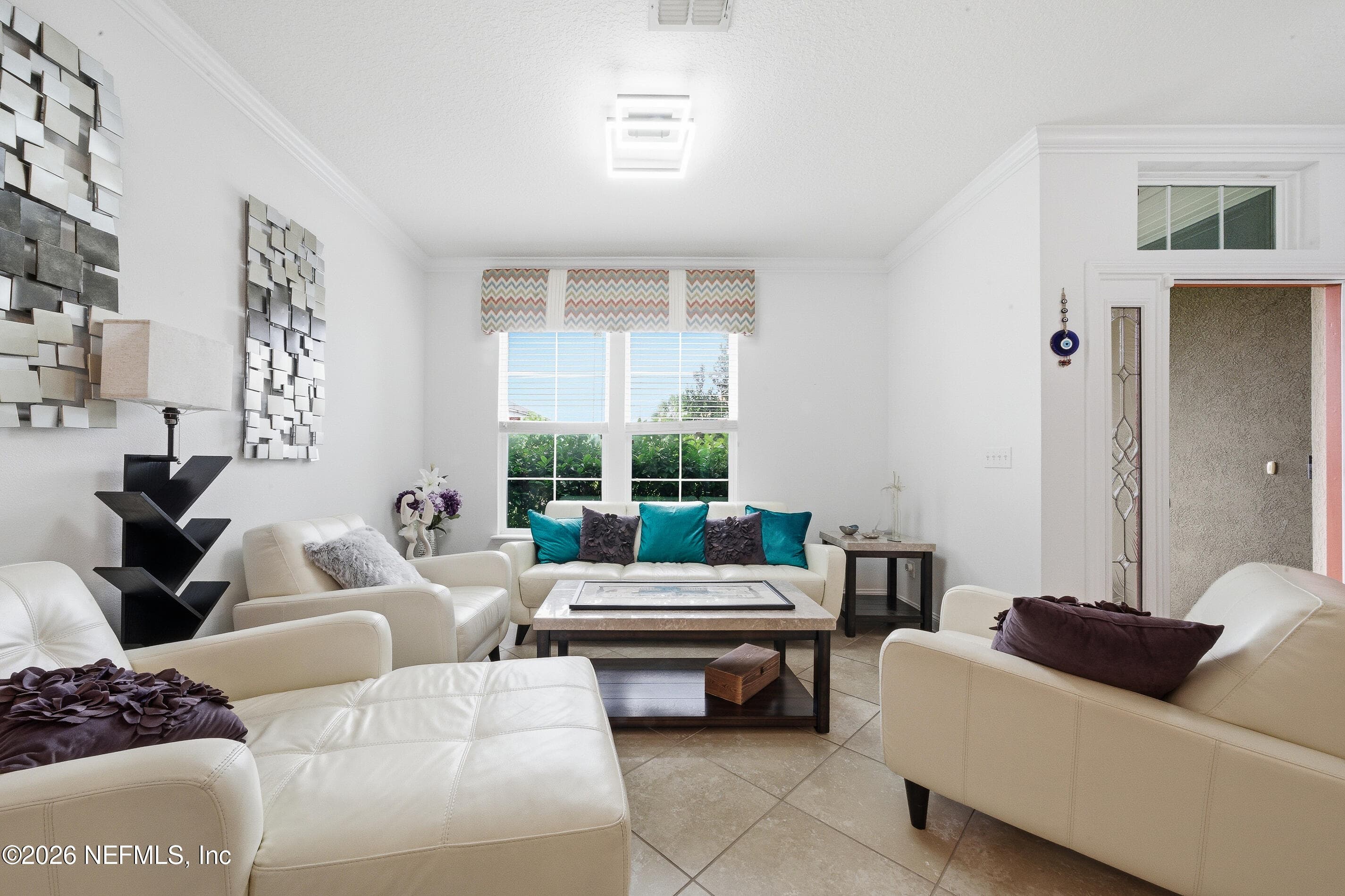 Photo 8 of 705 W KINGS COLLEGE Drive, St. Johns, FL 32259