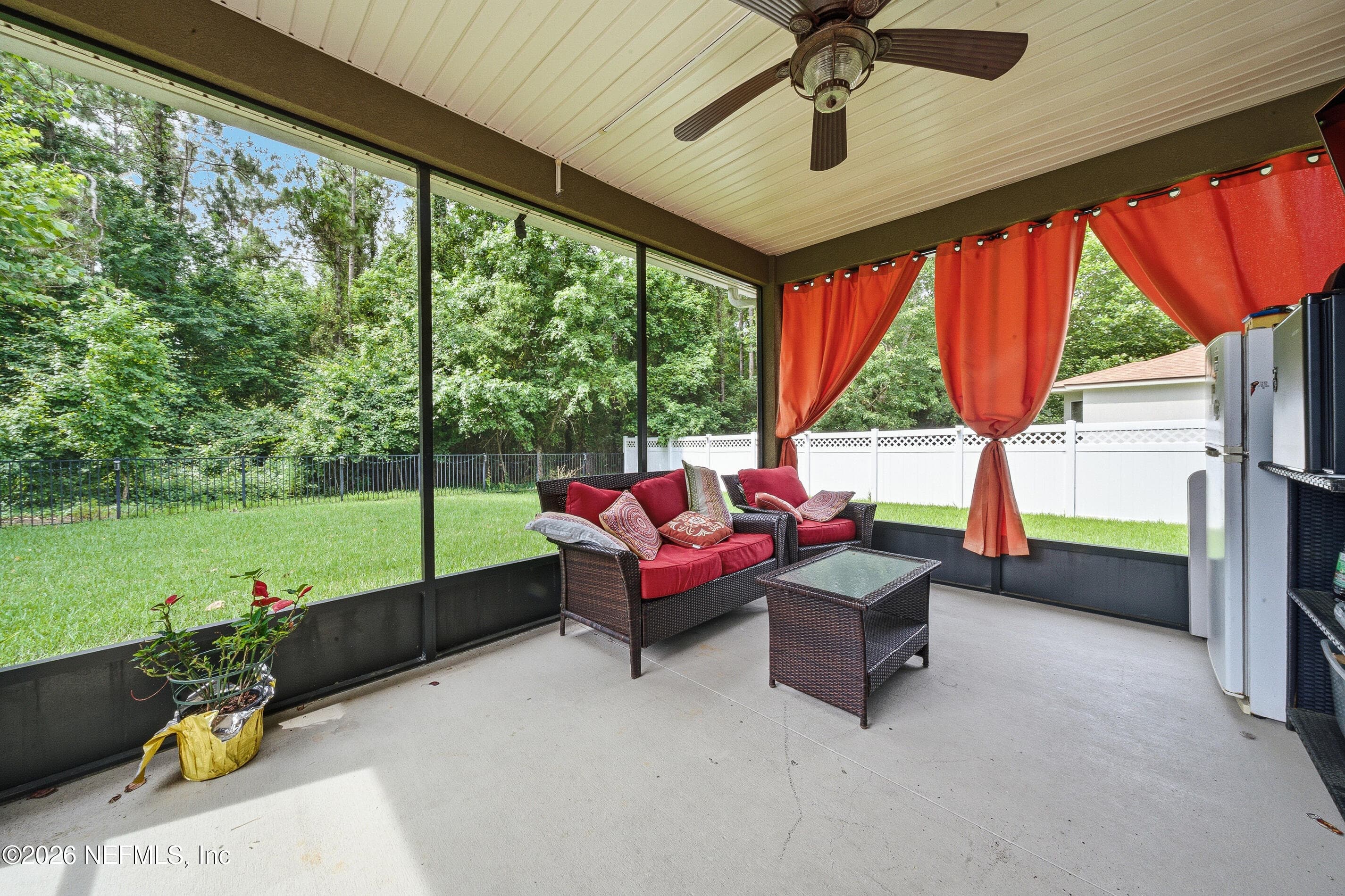Photo 6 of 705 W KINGS COLLEGE Drive, St. Johns, FL 32259