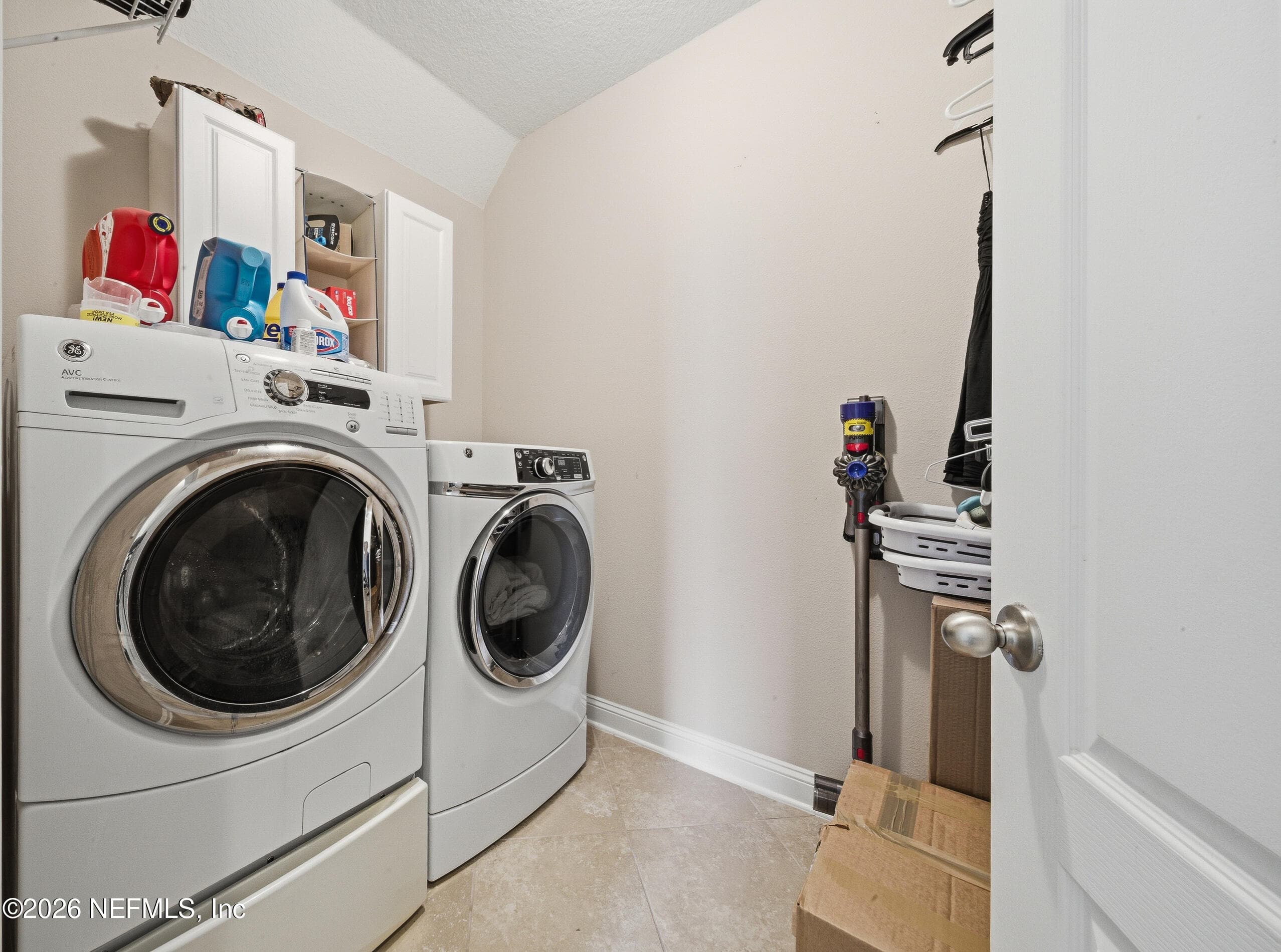 Photo 16 of 705 W KINGS COLLEGE Drive, St. Johns, FL 32259