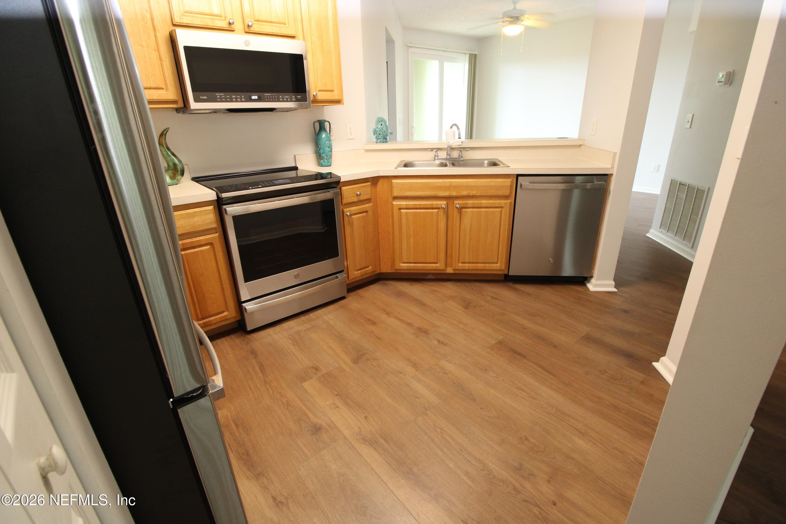 Kitchen with new stainless appliances — 1010 BELLA VISTA Boulevard 126, St. Augustine, FL 32084