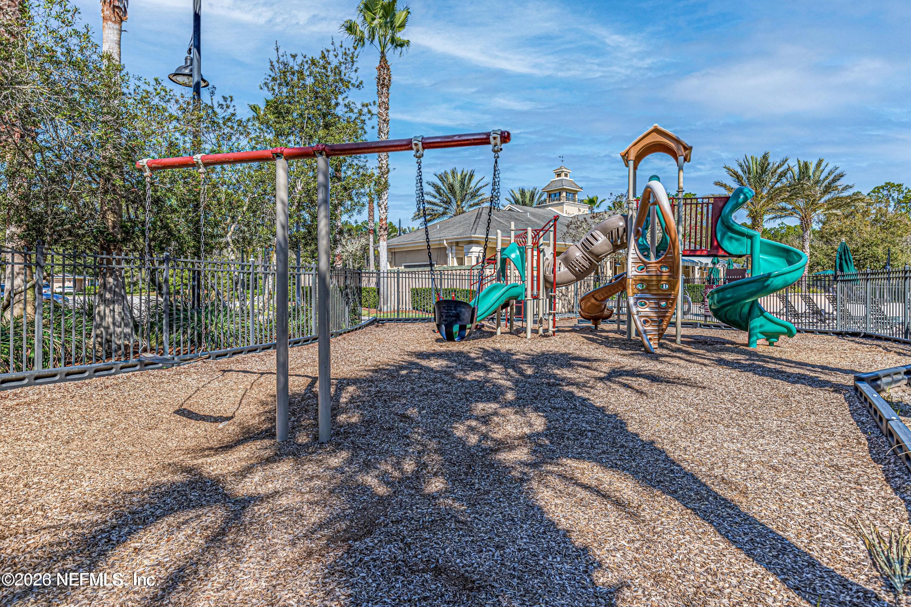 Photo 28 of 705 W KINGS COLLEGE Drive, St. Johns, FL 32259