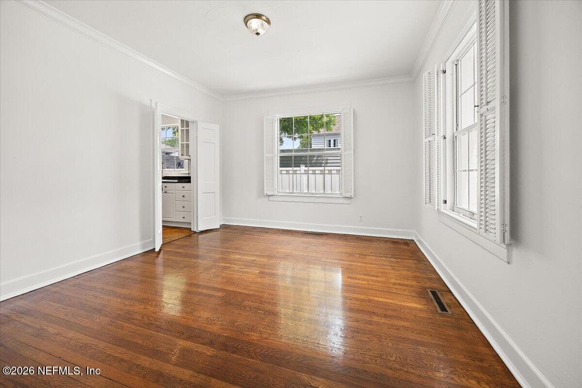 Photo 9 of 2722 WHITE OAK Lane, Jacksonville, FL 32207