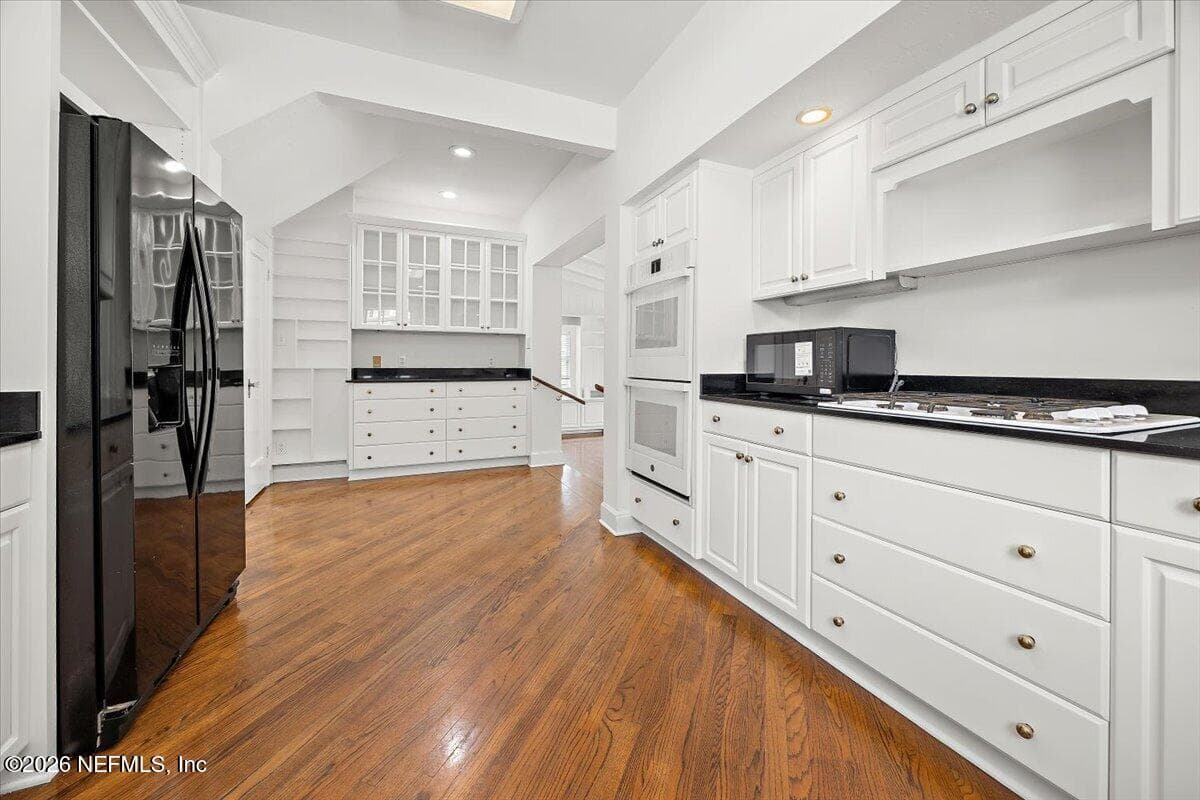 Photo 12 of 2722 WHITE OAK Lane, Jacksonville, FL 32207