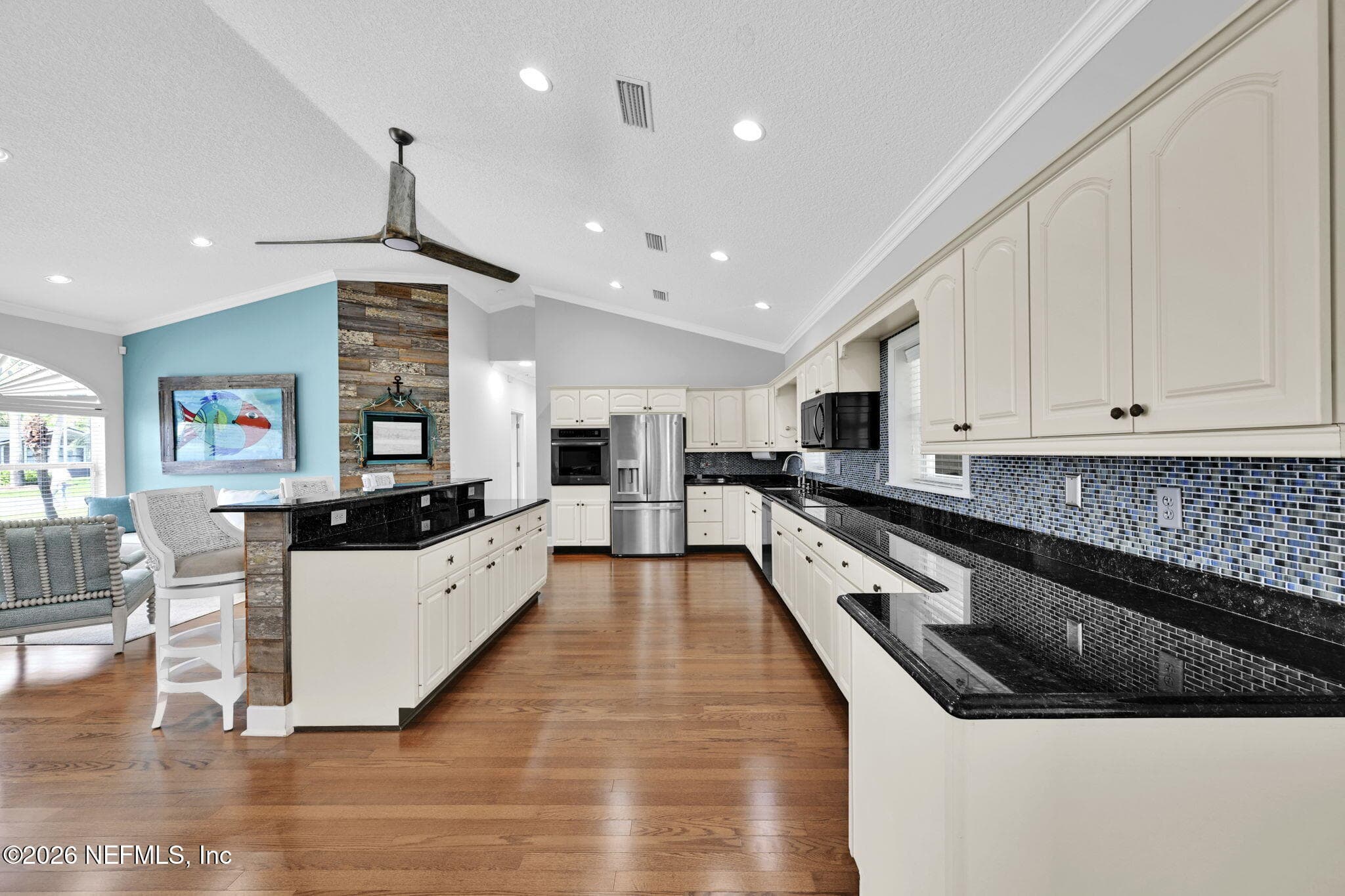 Photo 10 of 14533 PLUMOSA Drive, Jacksonville, FL 32250