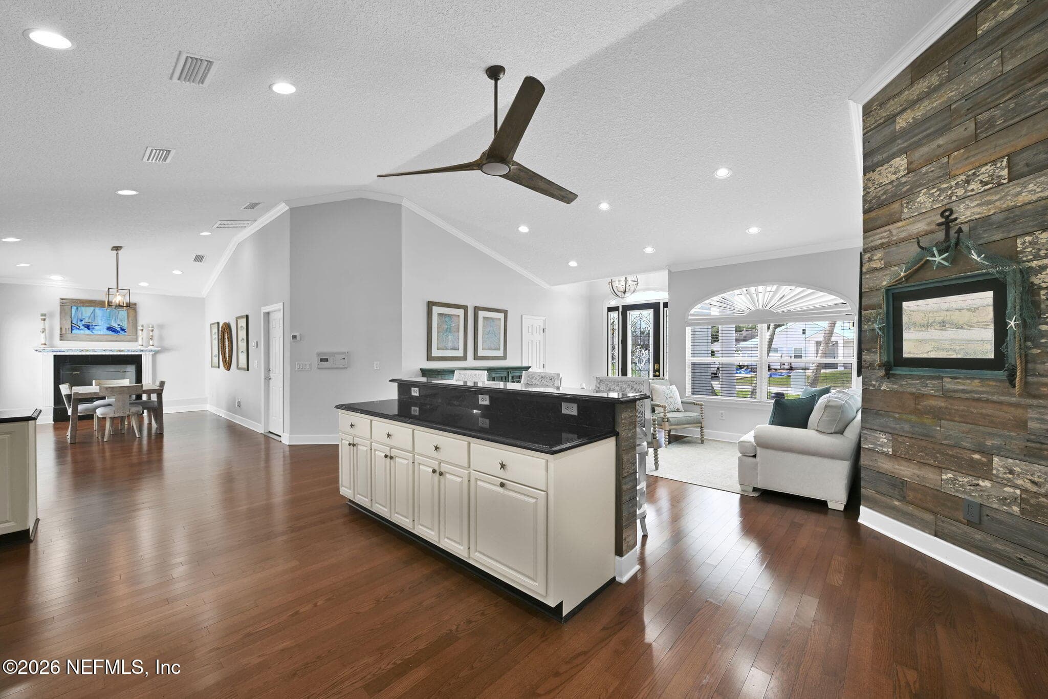 Photo 12 of 14533 PLUMOSA Drive, Jacksonville, FL 32250