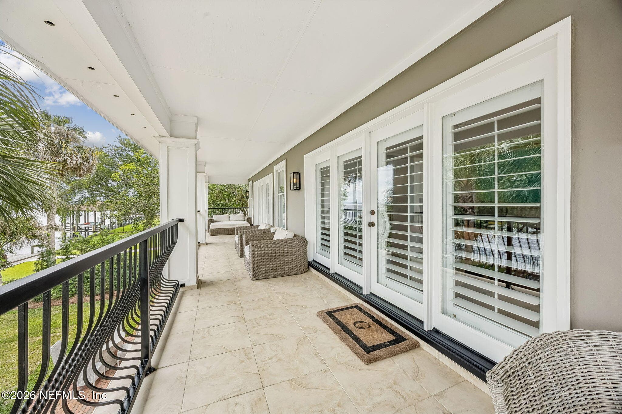 Expansive balcony off of 2nd floor primary suite — 4273 VENETIA Boulevard, Jacksonville, FL 32210