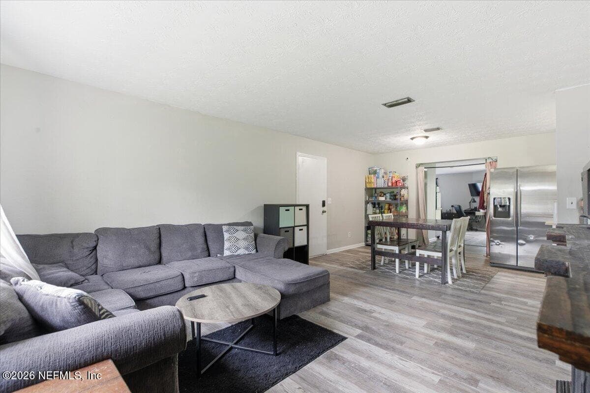 Photo 4 of 8743 S BEN ROWE Circle, Macclenny, FL 32063