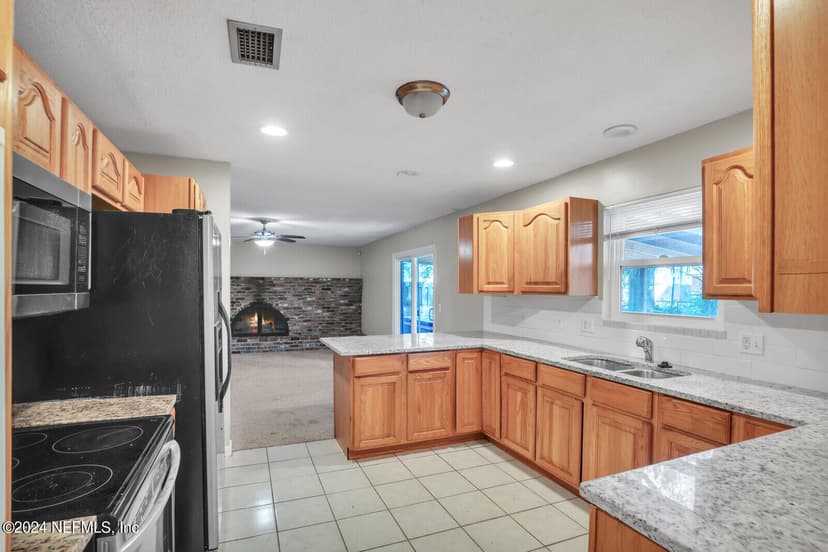 3917 Tara Hall Drive, Jacksonville, FL 32277