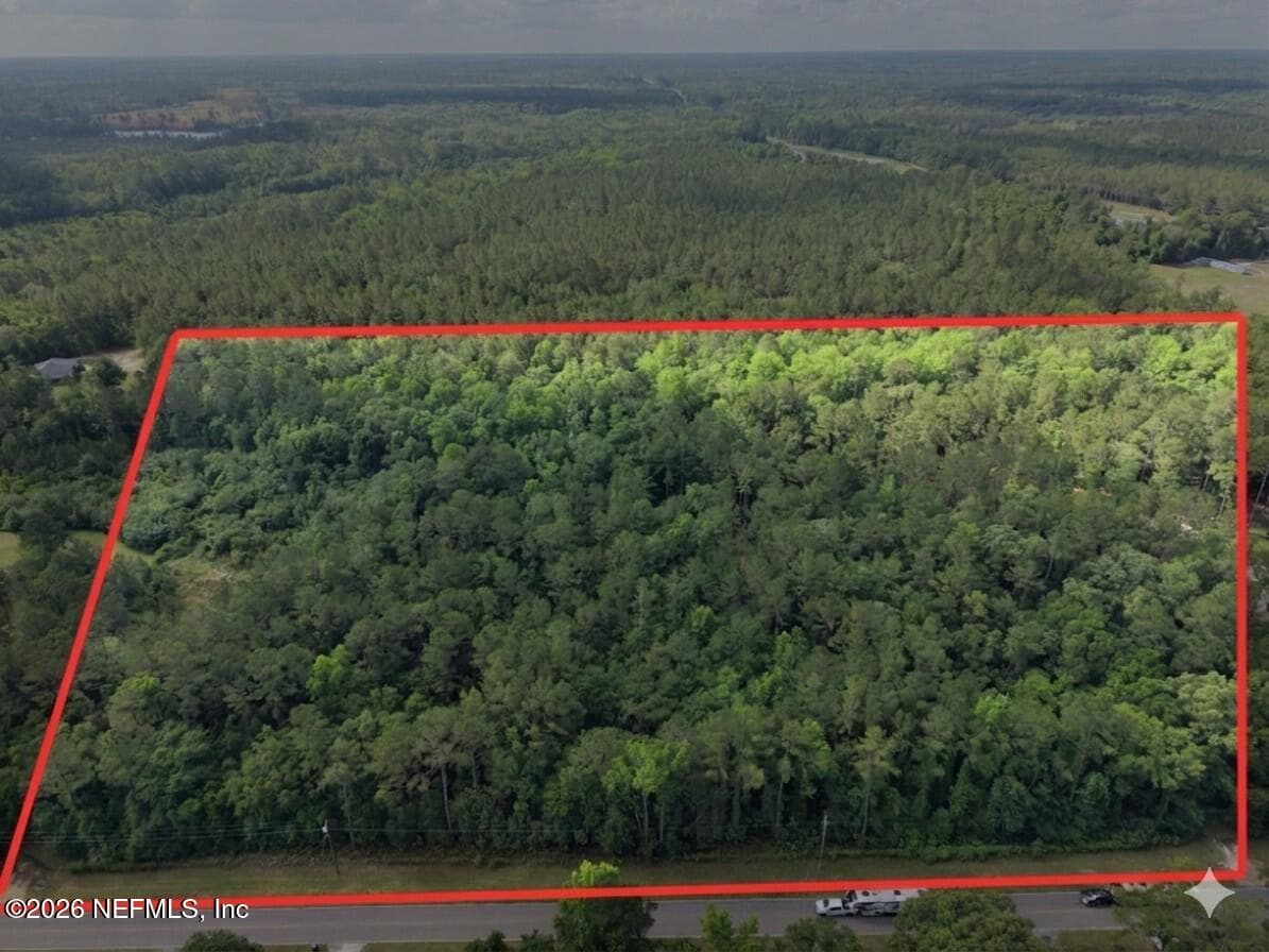 Lines are Approx — 0 LAKE HAMPTON, Hilliard, FL 32046