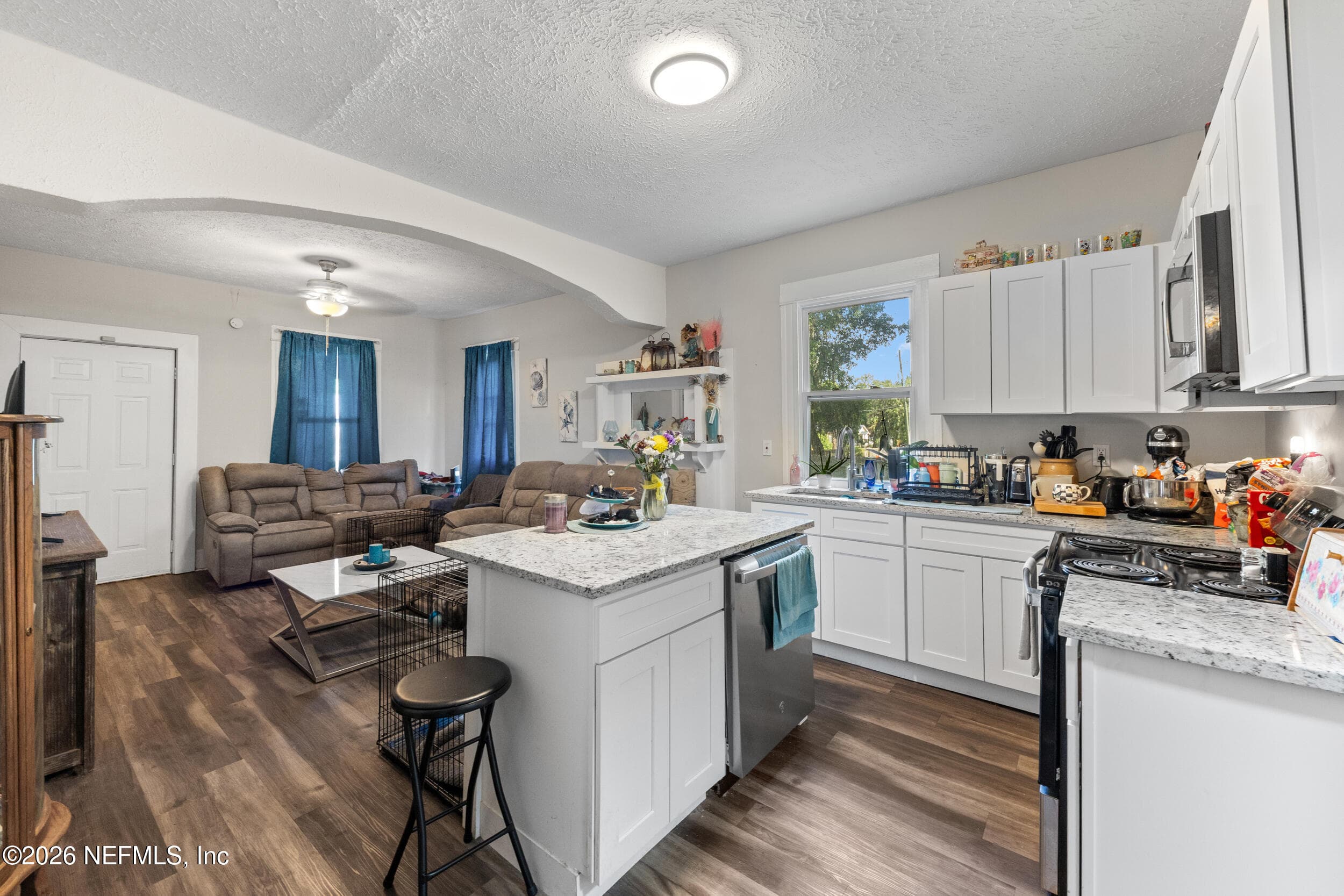 Photo 9 of 4003 WALNUT Street, Jacksonville, FL 32206