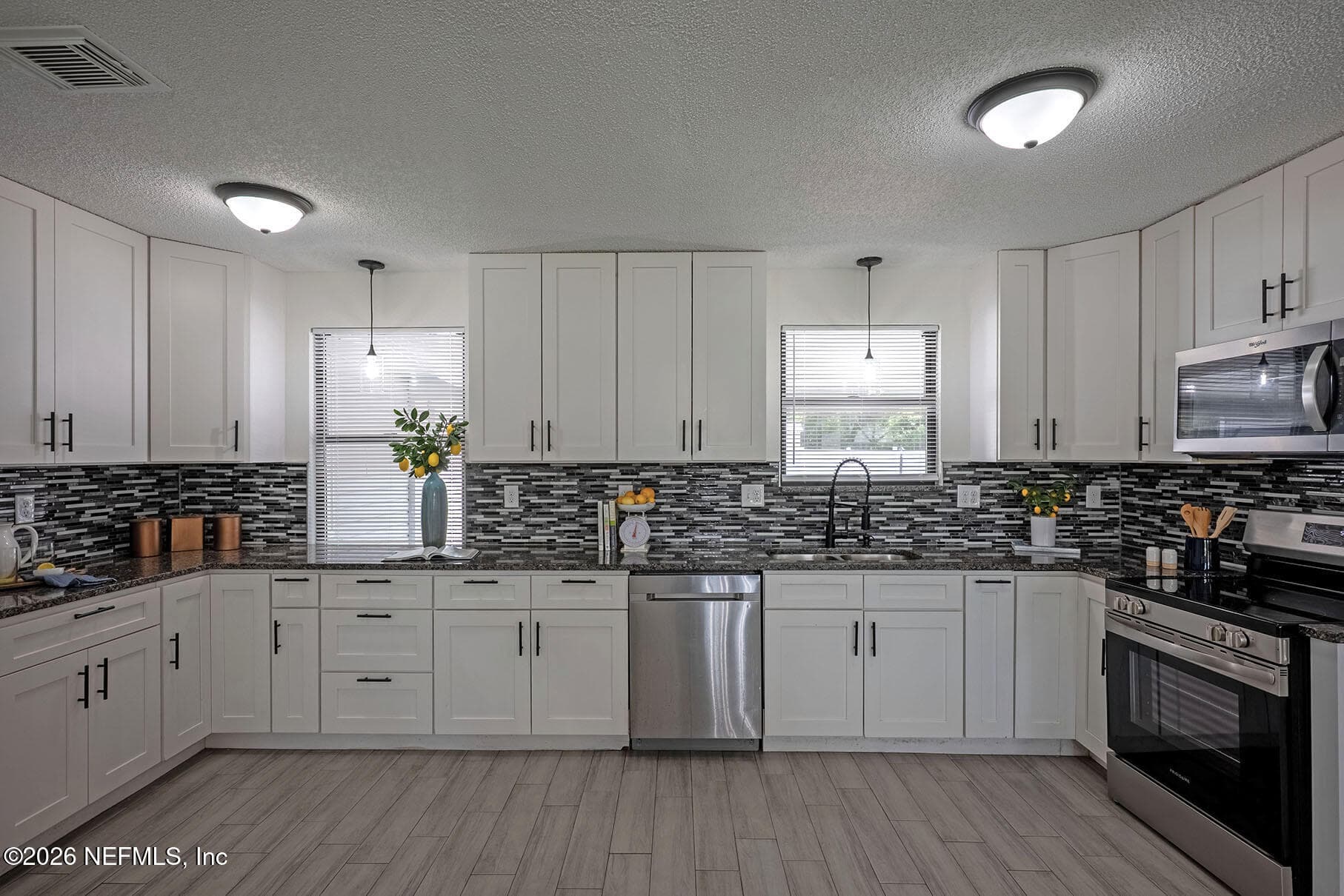 Photo 6 of 3219 SUMMERSET Drive, Orange Park, FL 32065