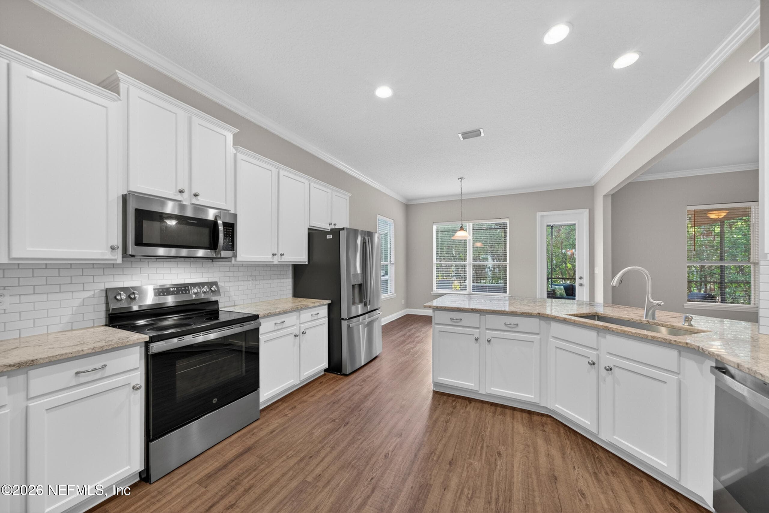 Photo 4 of 2518 COUNTRY SIDE Drive, Fleming Island, FL 32003