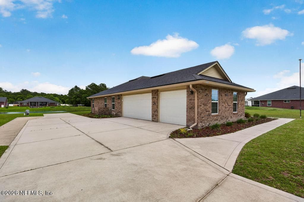 Photo 9 of 53702 CARRINGTON Drive, Callahan, FL 32011