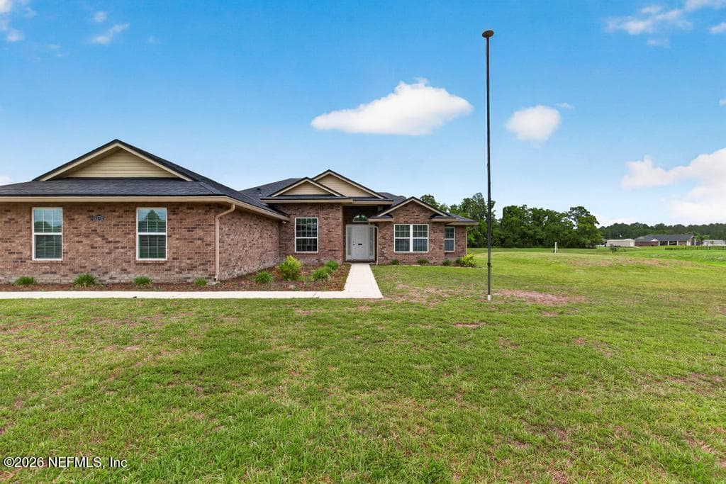 Photo 14 of 53702 CARRINGTON Drive, Callahan, FL 32011