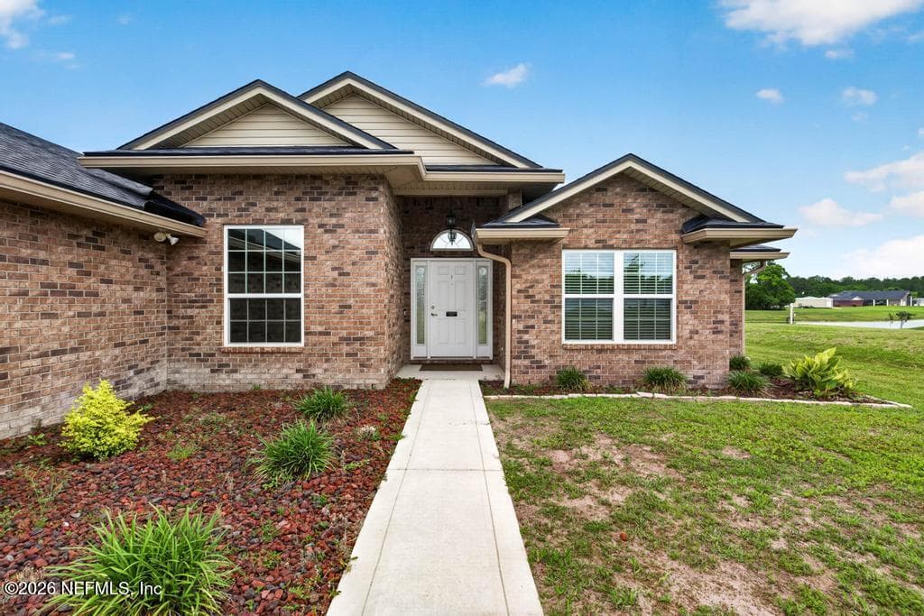 Photo 15 of 53702 CARRINGTON Drive, Callahan, FL 32011