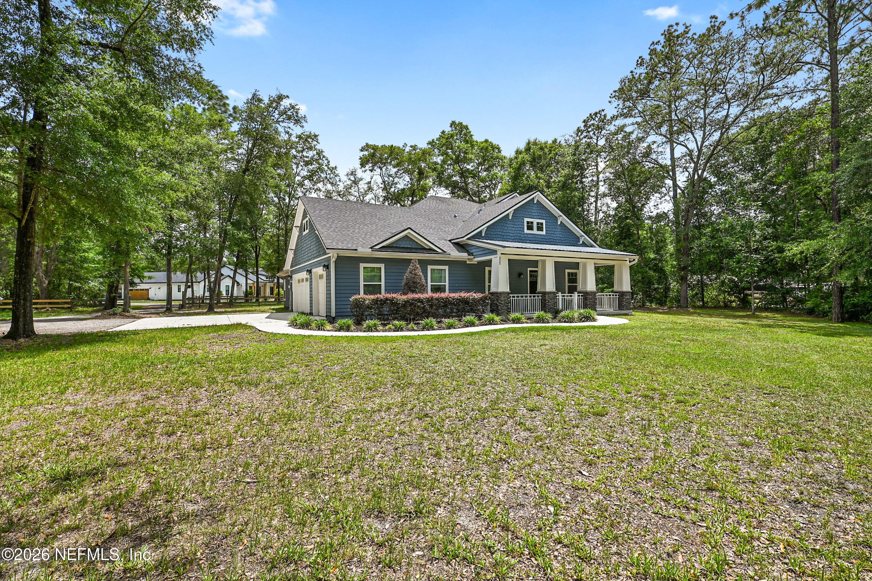 Photo 4 of 552 ARTHUR MOORE Drive, Green Cove Springs, FL 32043