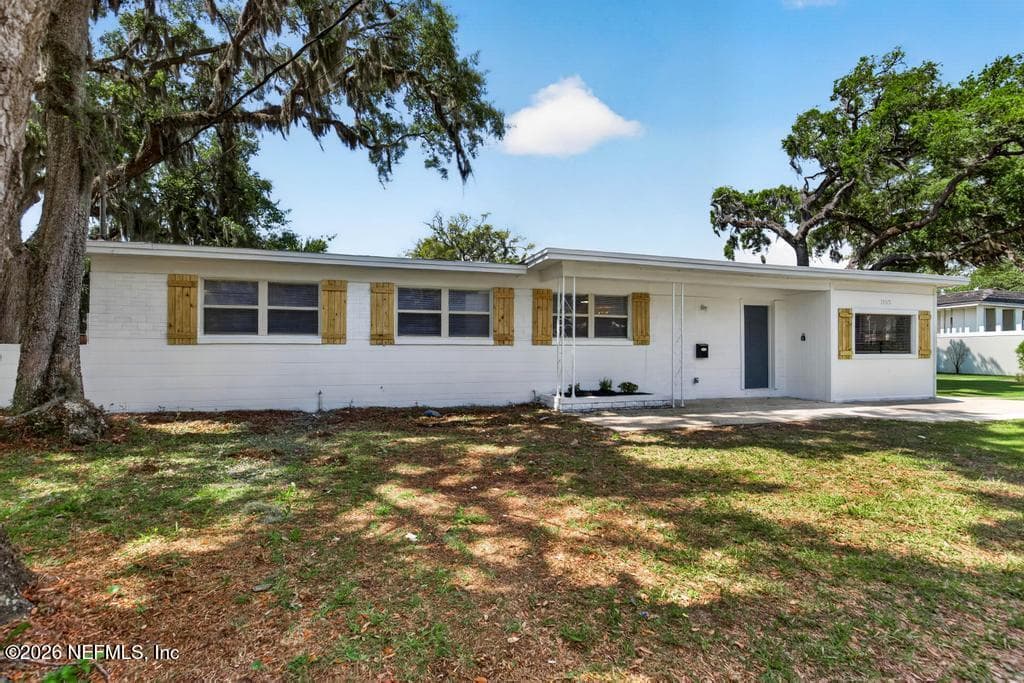 1152 SEBAGO Avenue N, Atlantic Beach, FL 32233