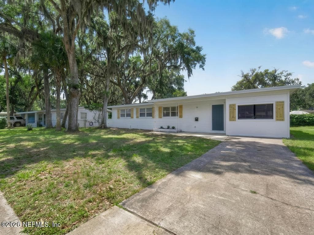 Photo 2 of 1152 SEBAGO Avenue N, Atlantic Beach, FL 32233