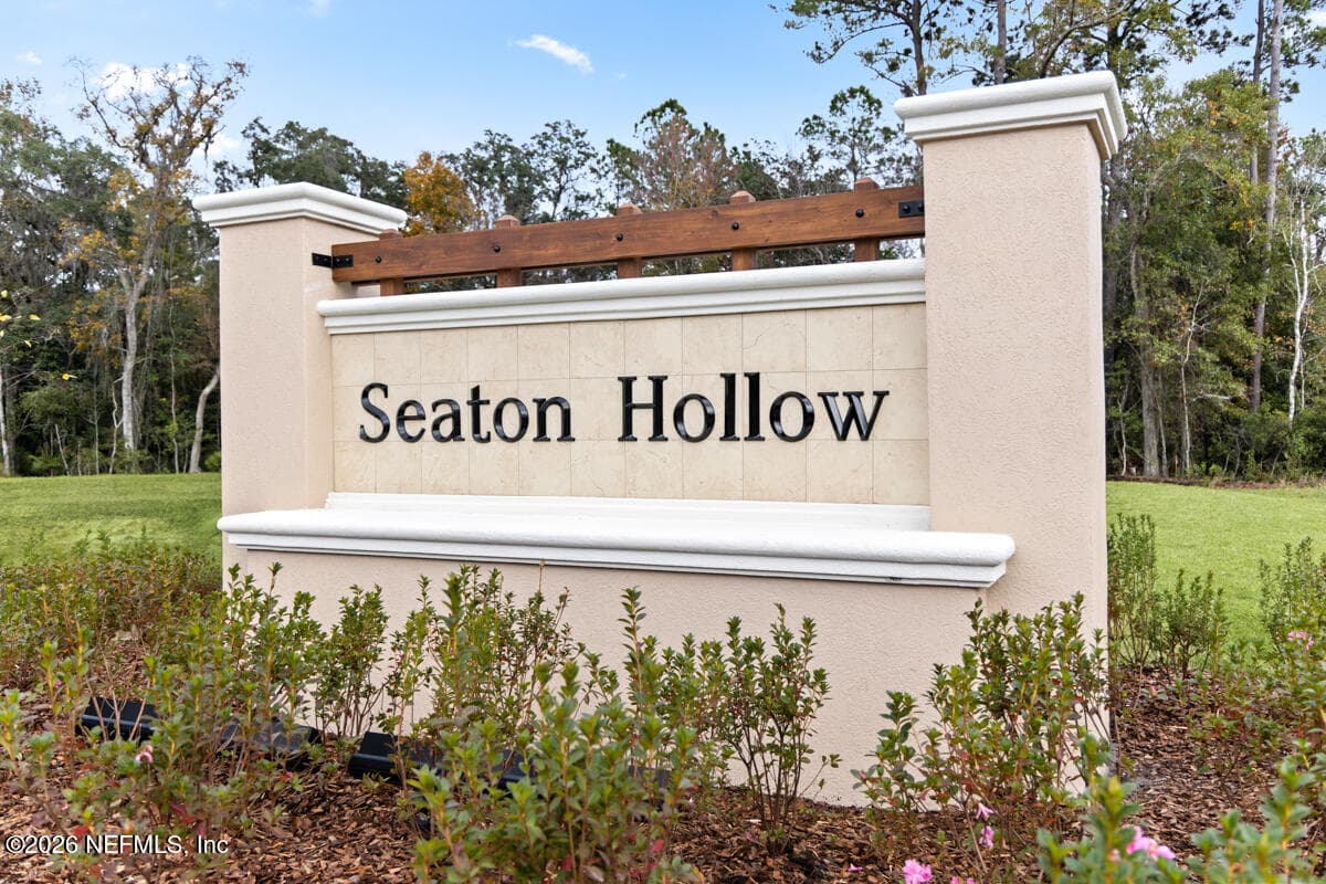 15847 SEATON HOLLOW Drive, Jacksonville, FL 32218