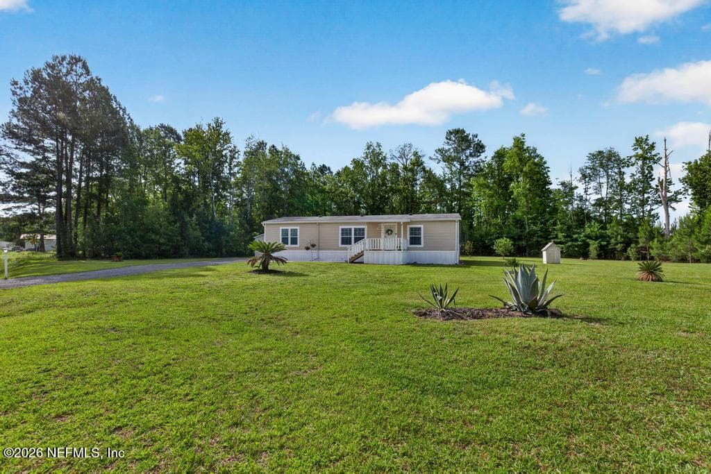 Photo 7 of 44480 SWALLOWFORK Avenue, Callahan, FL 32011