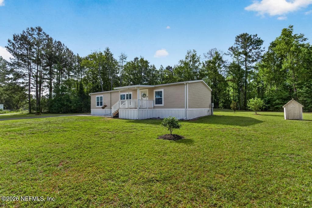 Photo 9 of 44480 SWALLOWFORK Avenue, Callahan, FL 32011