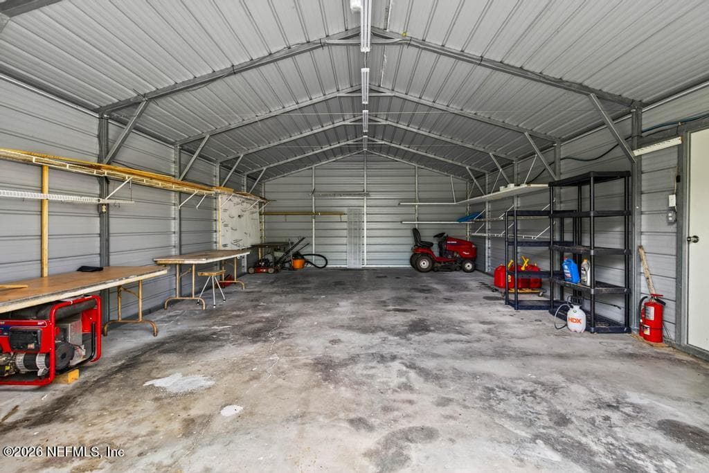 600 sq ft workshop/garage — 44480 SWALLOWFORK Avenue, Callahan, FL 32011