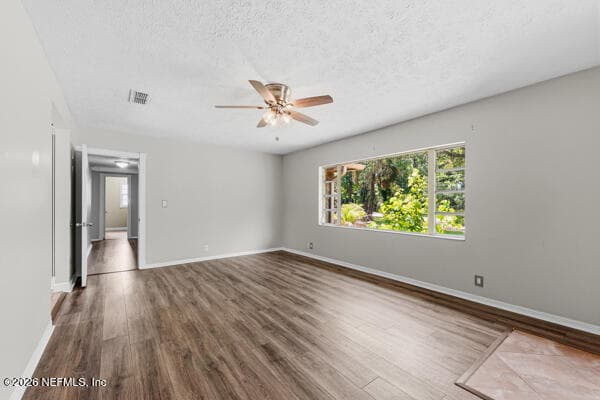 Photo 7 of 3919 ELDRIDGE Avenue, Orange Park, FL 32073