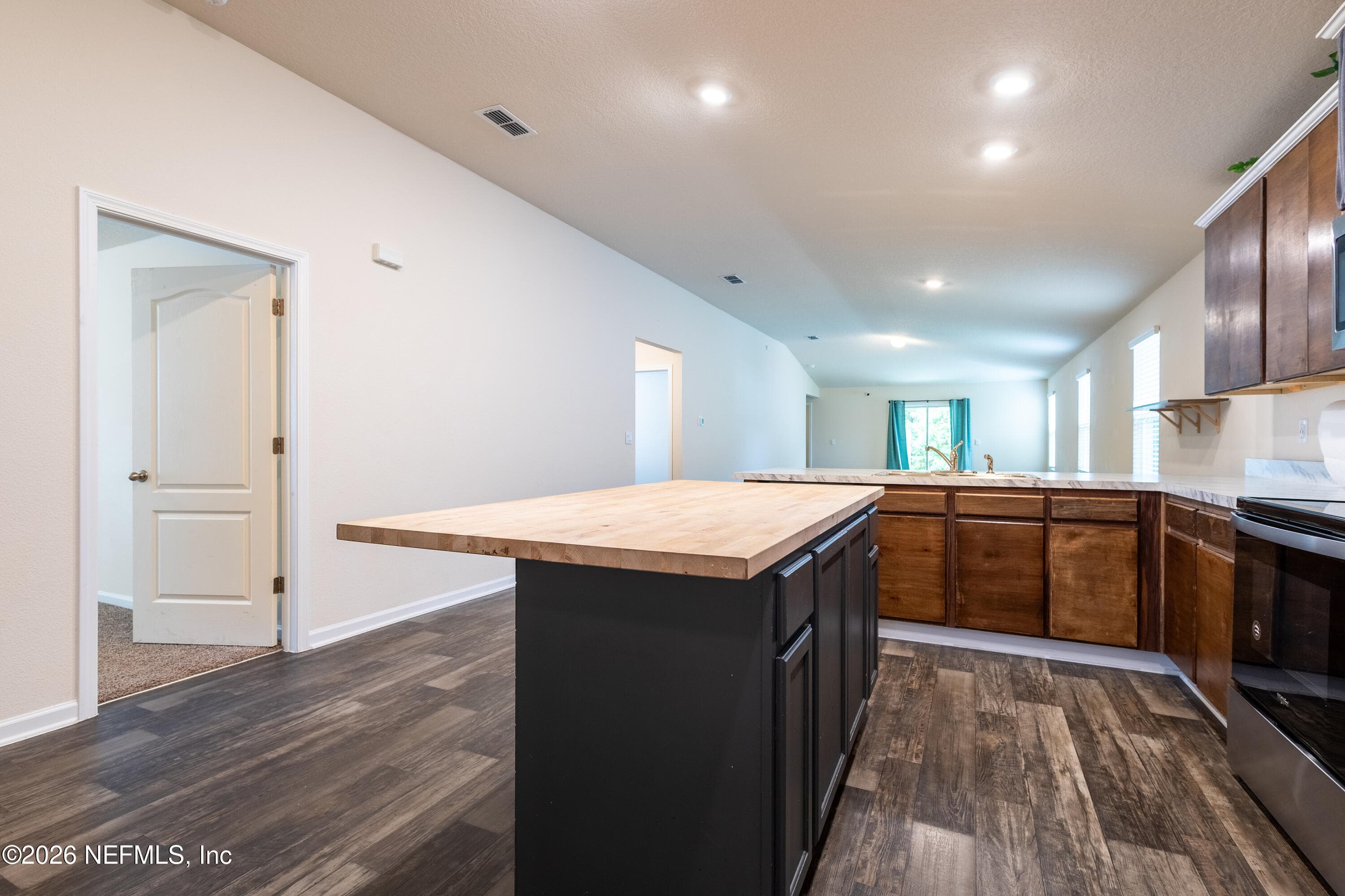 Photo 9 of 2446 OAK STREAM Drive, Green Cove Springs, FL 32043